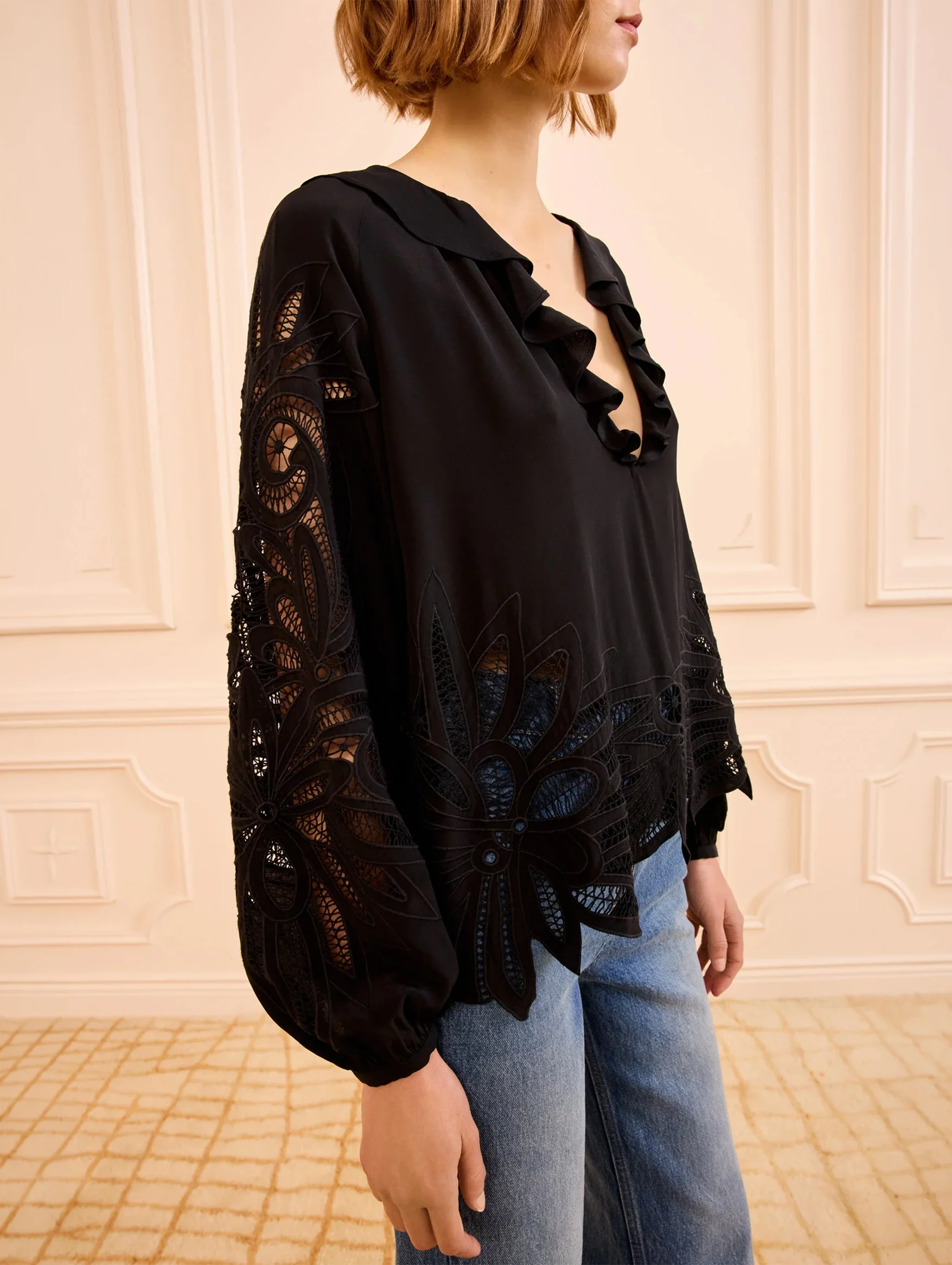 Adonis Silk Applique Blouse in Noir - Image 4