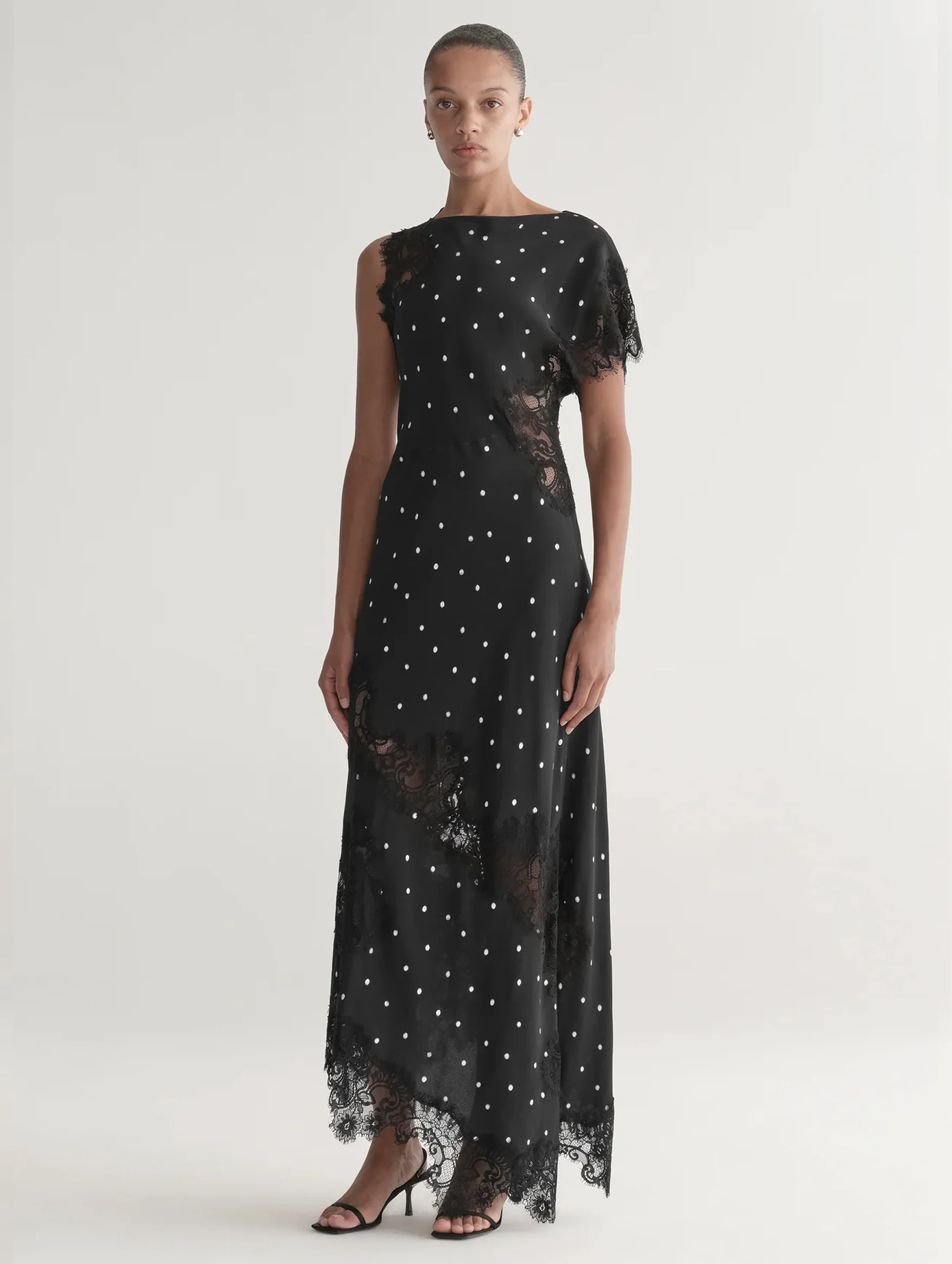Alessia Dress in Black and Cream - Image 4