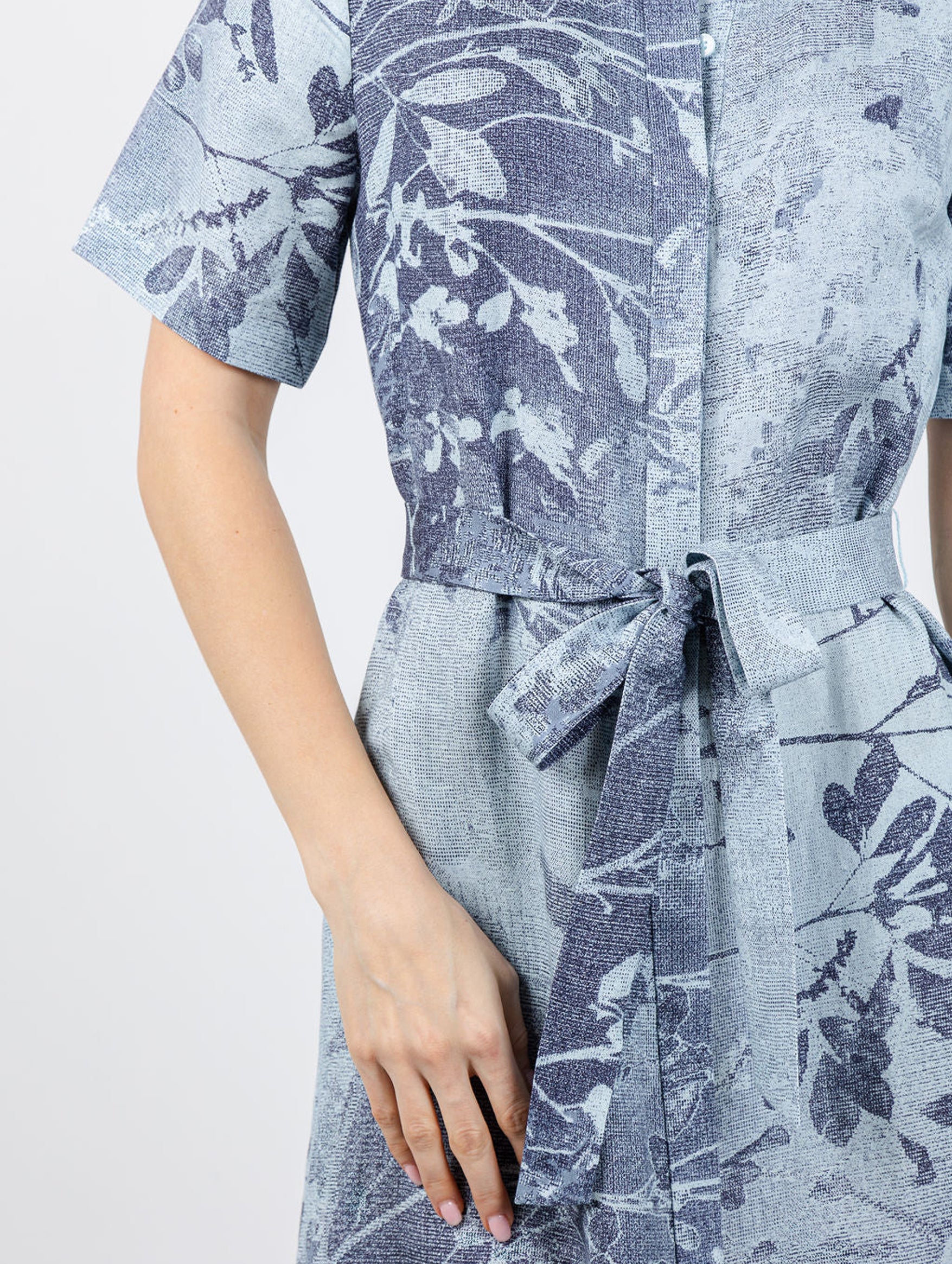 Audria Belted Midi Dress in Sky Floral - Image 5
