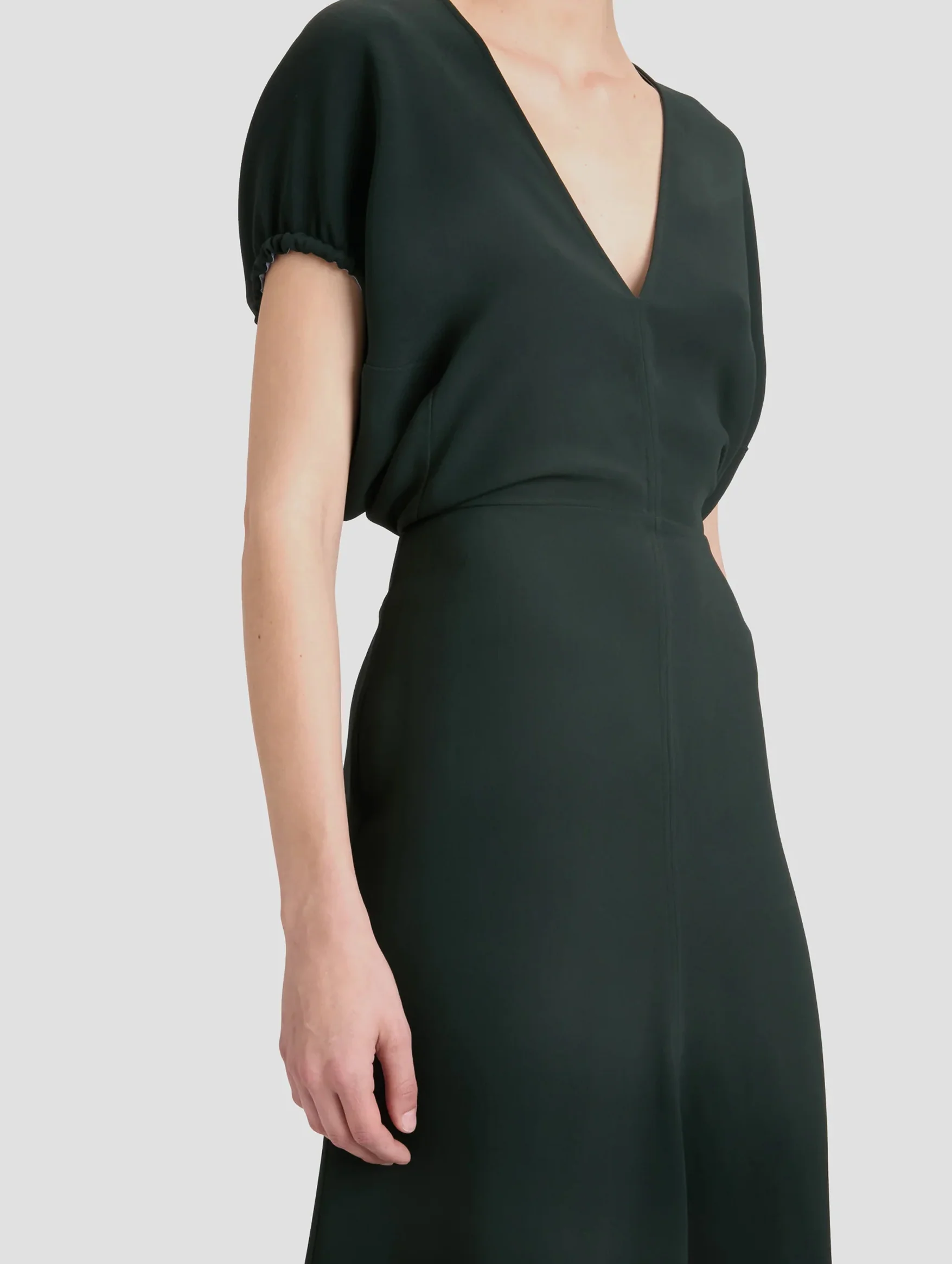 Blouson Detail Midi Dress in Dark Pine - Image 4