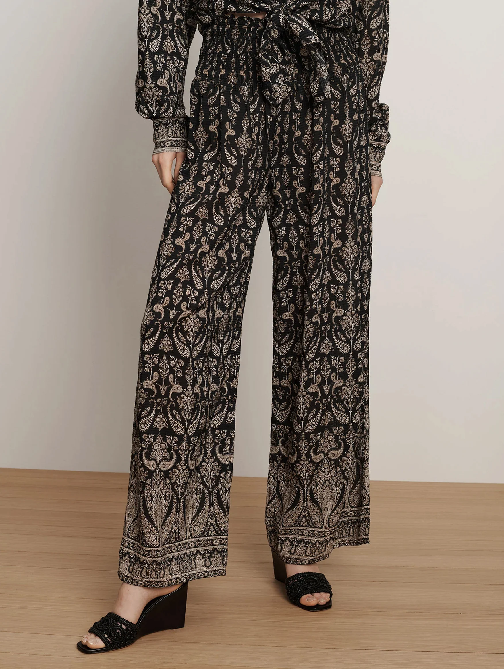 Callaway Smocked Wide-Leg Pant in Black Multi - Image 3