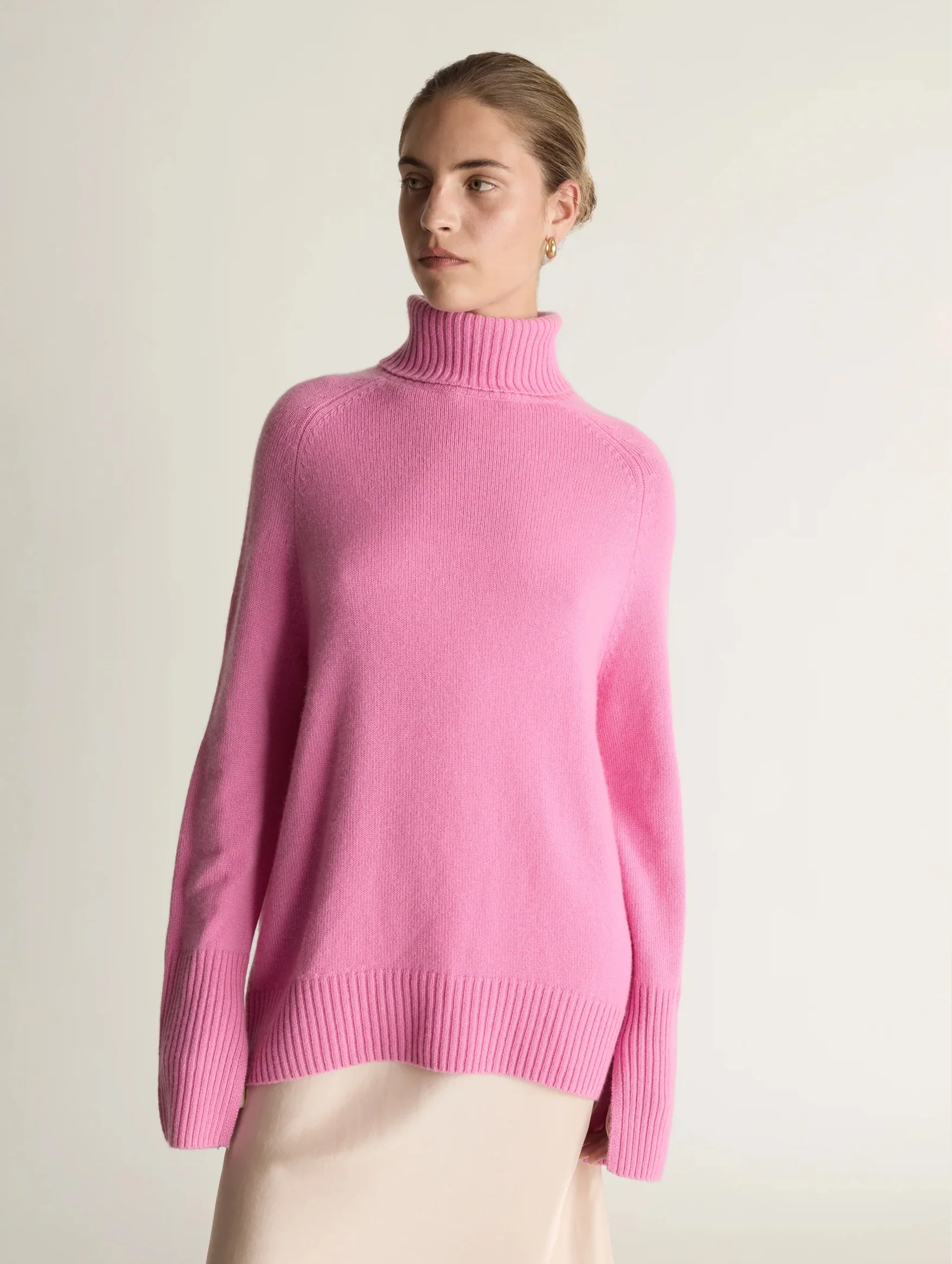 Cashmere Turtleneck in Bubblegum - Image 3