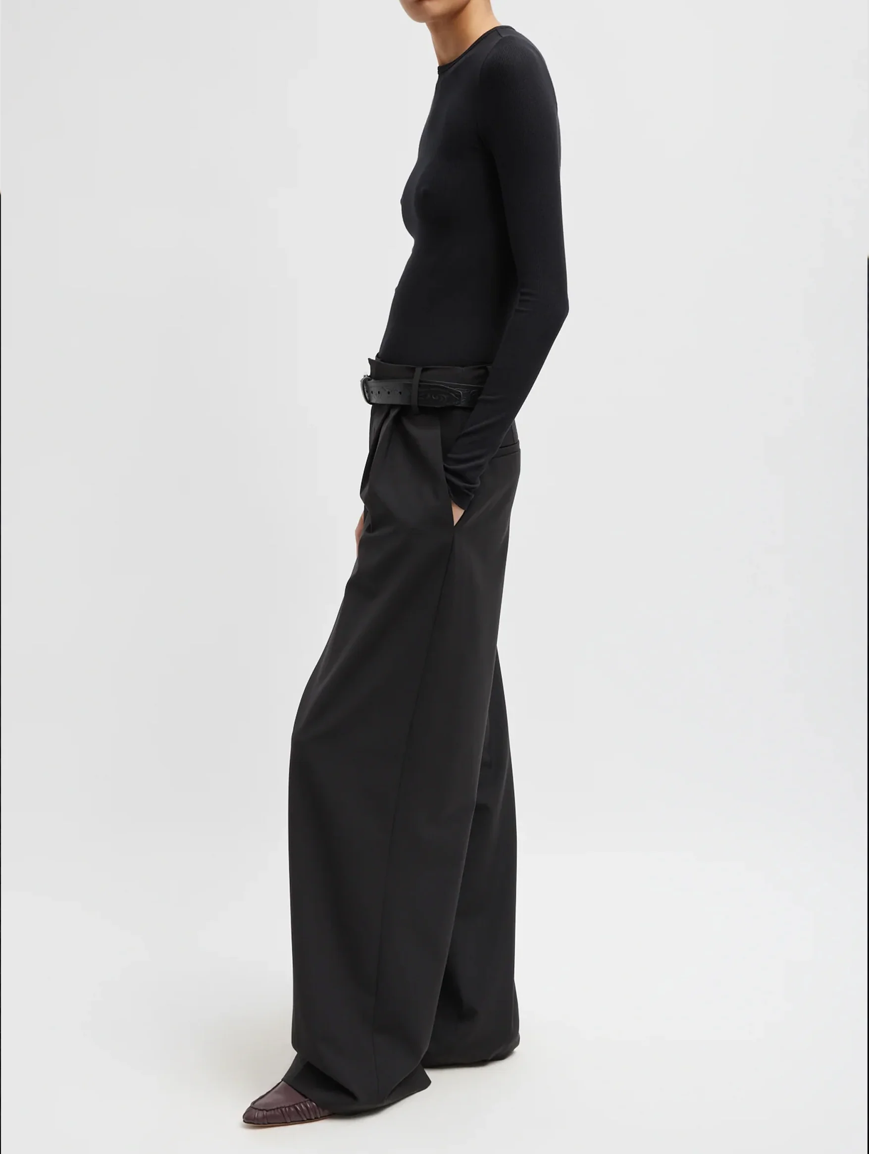 Circular Ribbed Crewneck Pullover in Black - Image 3