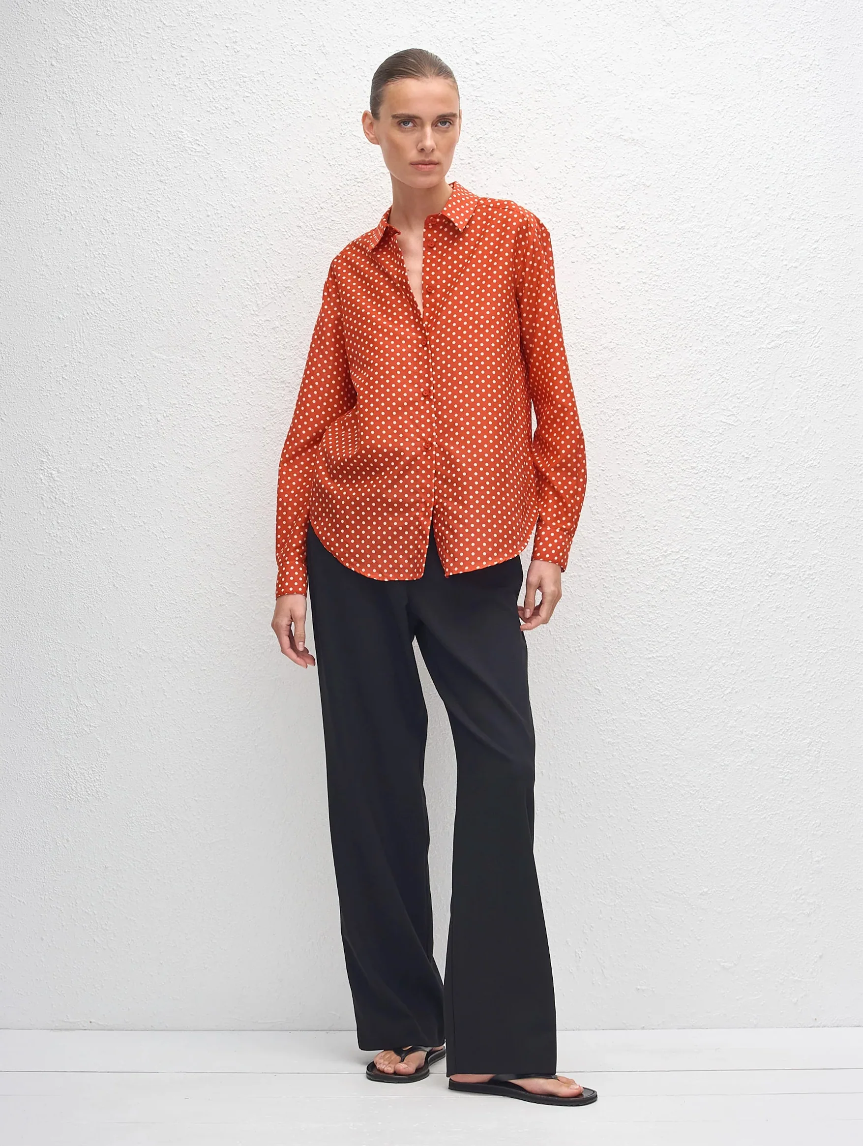 Classic Shirt in Polka Dot Tomato - Image 2