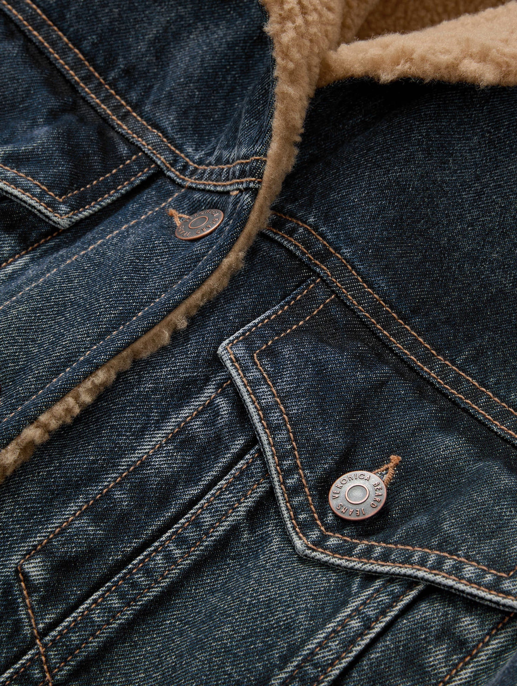 Donna Sherpa Denim Jacket in City Lights - Image 4