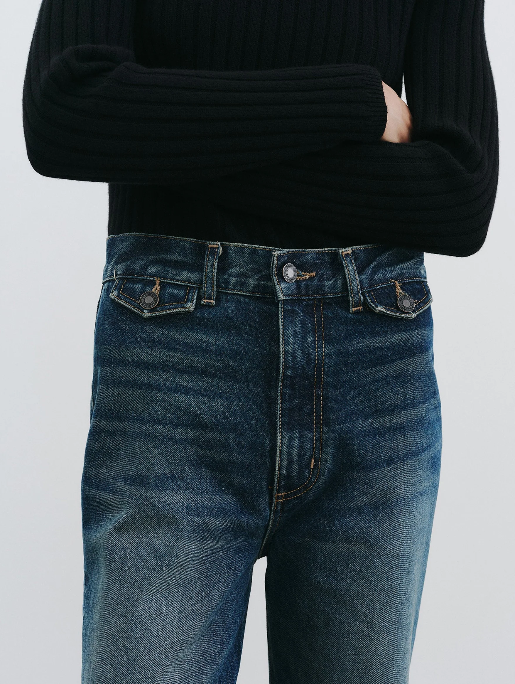 Edira Jean in Simon Wash - Image 4