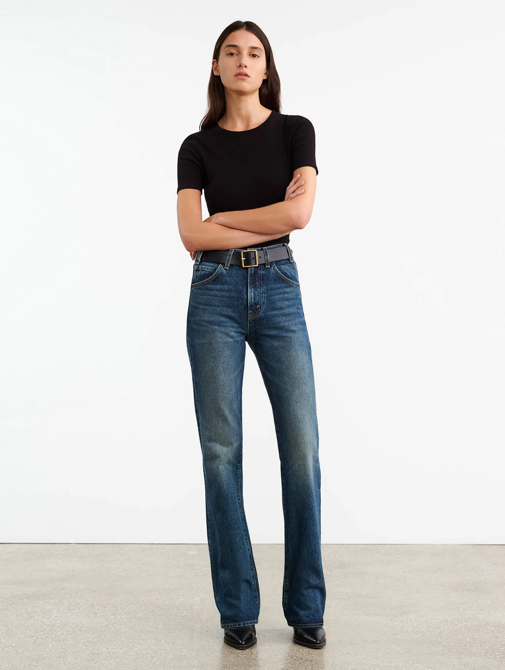 Elin Tee in Black - Image 3