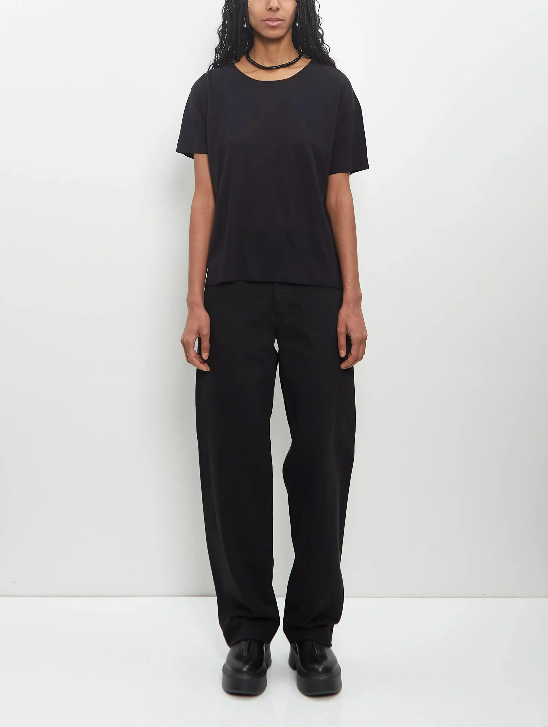 Ezra Short Sleeve Tee in Black - Image 2