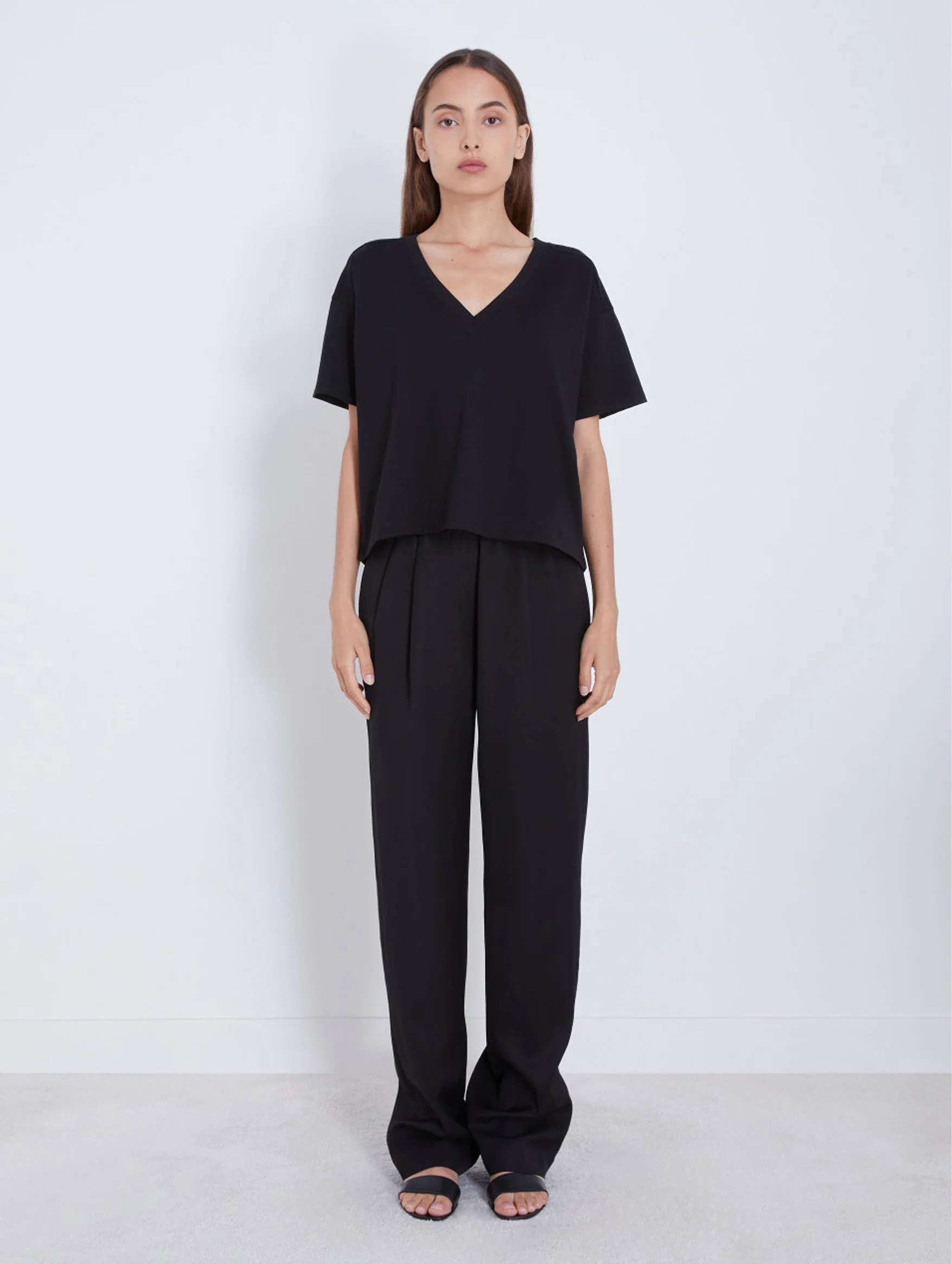 Faaa T-Shirt in Black - Image 2