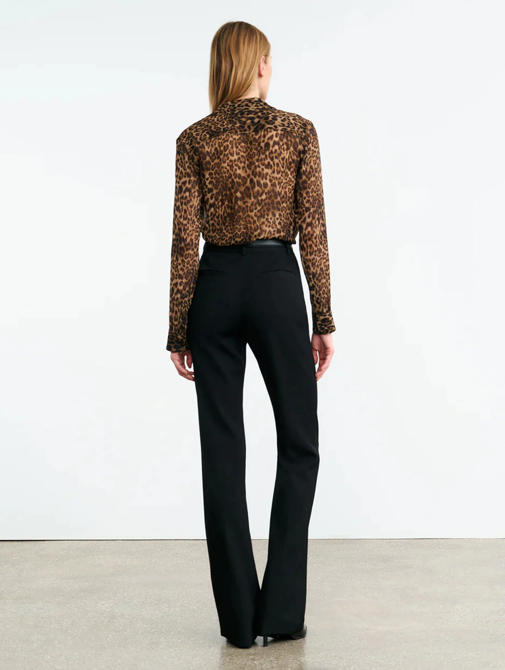 Gaia Slim Shirt in Vintage Leopard - Image 4