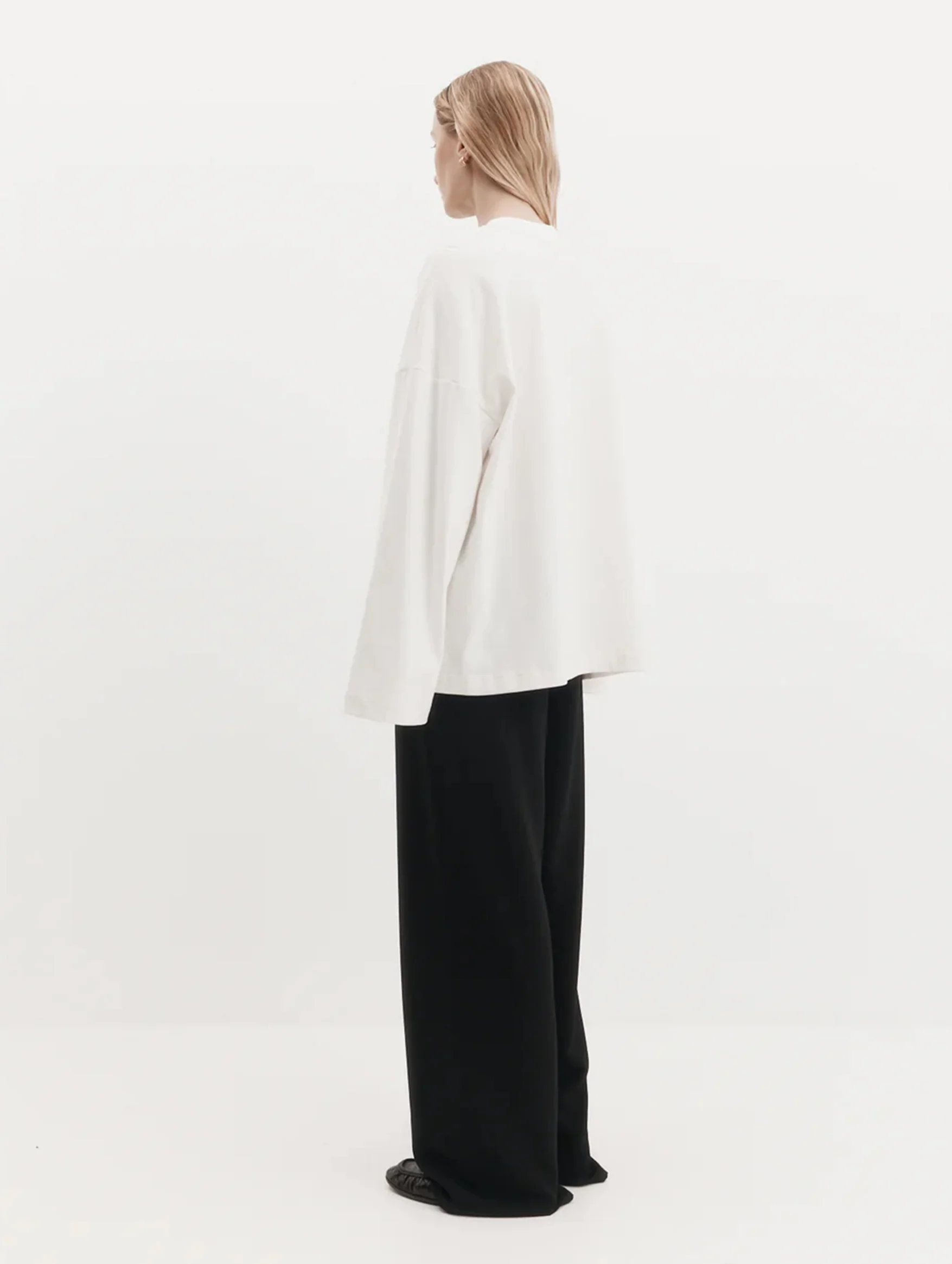 Gibson Long Sleeve T-Shirt in Ivory - Image 4