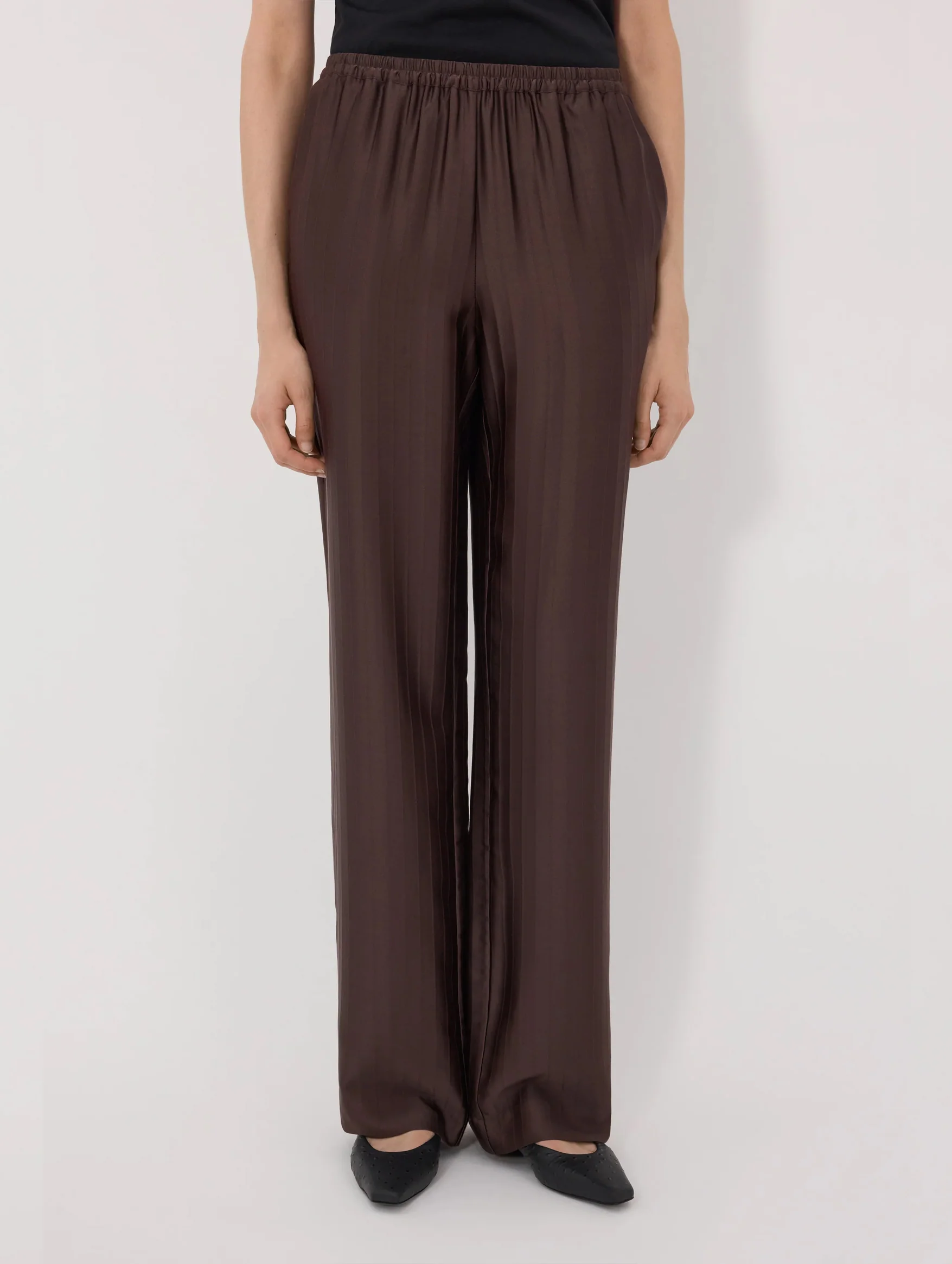 Kadala Trousers in Dark Brown - Image 4