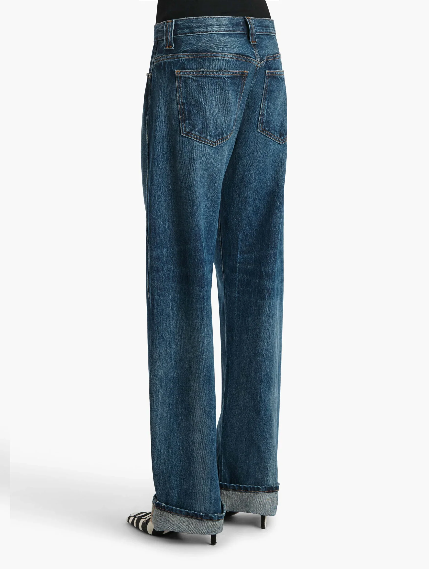 Karo Jean in Lykens - Image 4