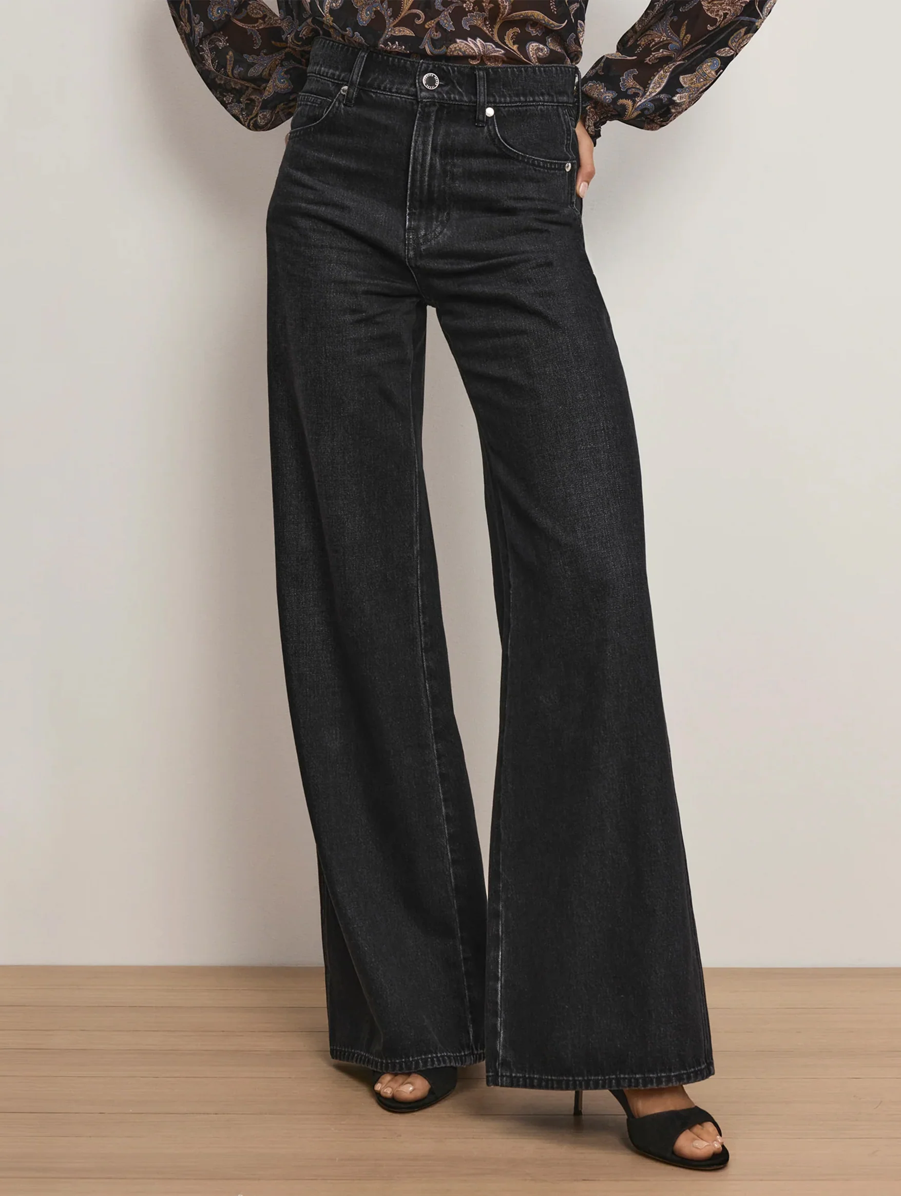 Kasey Wide Leg Jean in Washed Onyx - Image 3