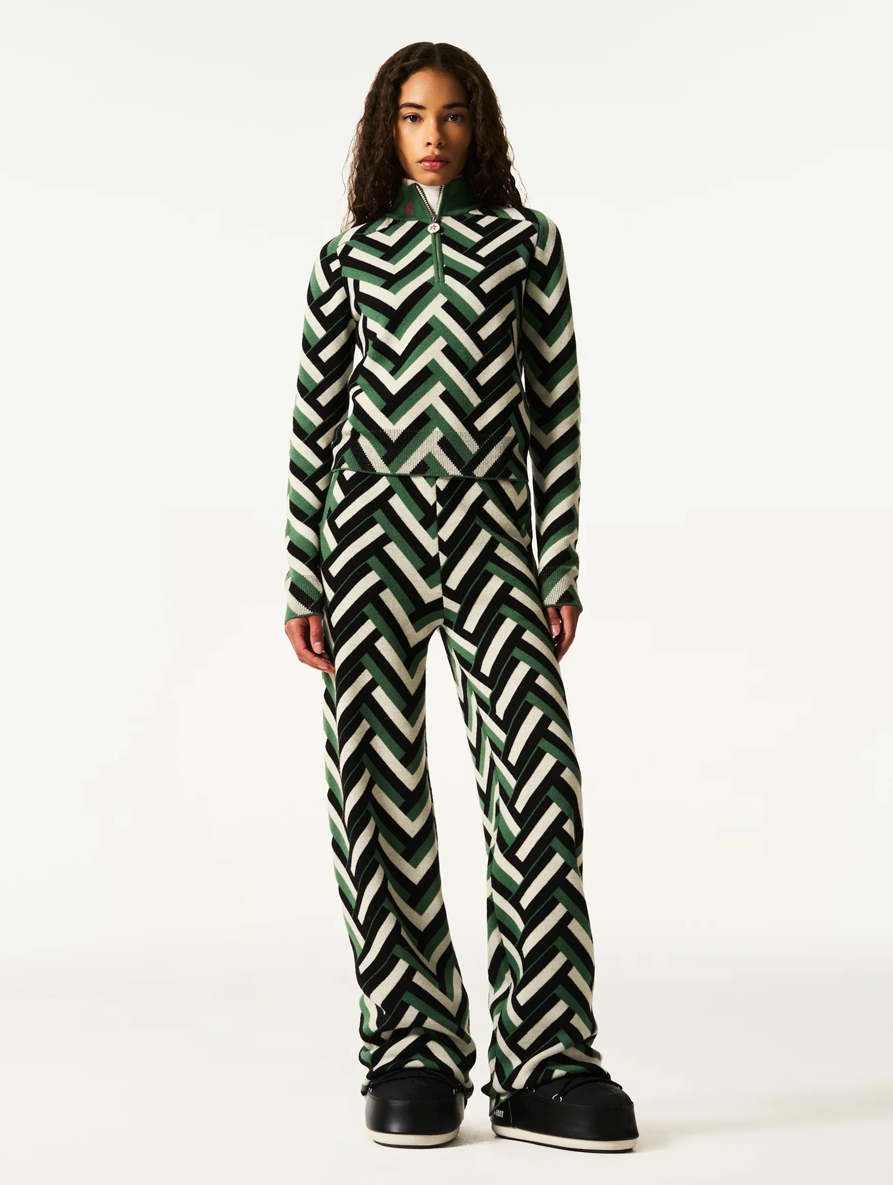 LA Tour Merino Wool Sweater in Green Waffle Print - Image 3