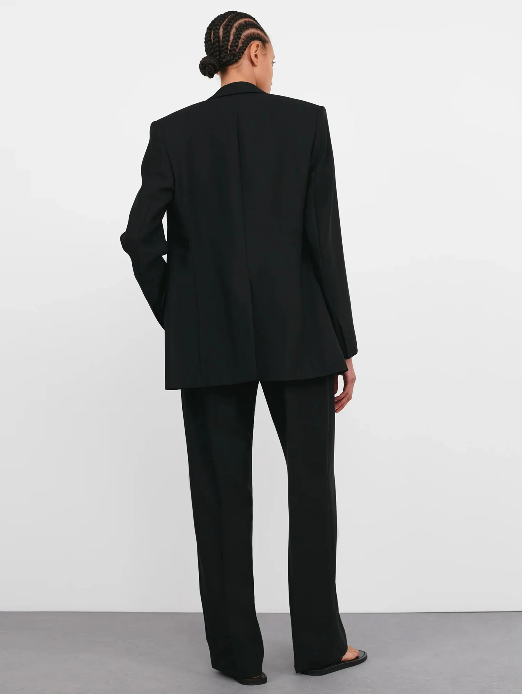 Light Longline Blazer in Black - Image 4
