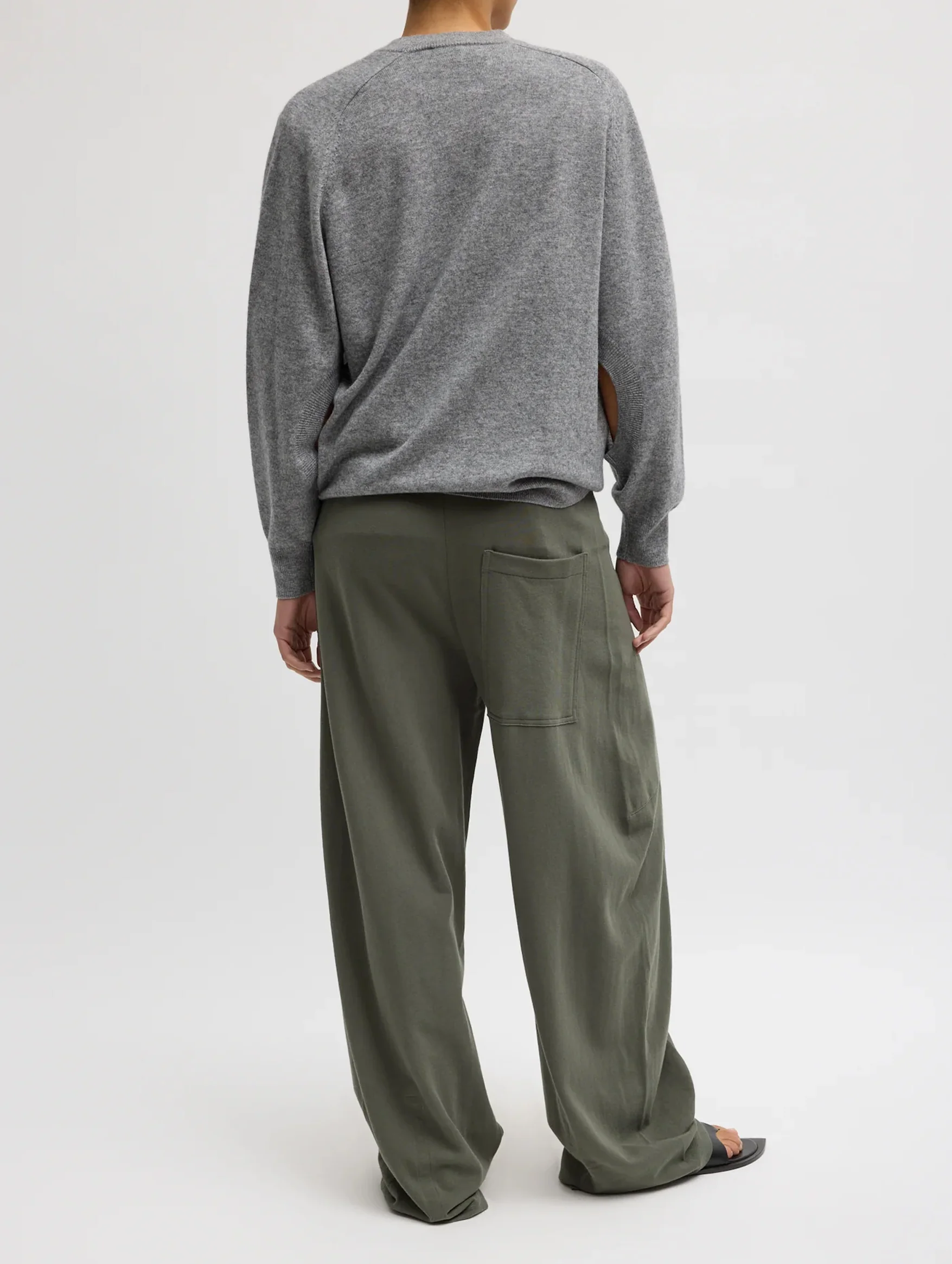 Light Weight Sweatshirting Regular Winslow Pant in Olive - Image 3