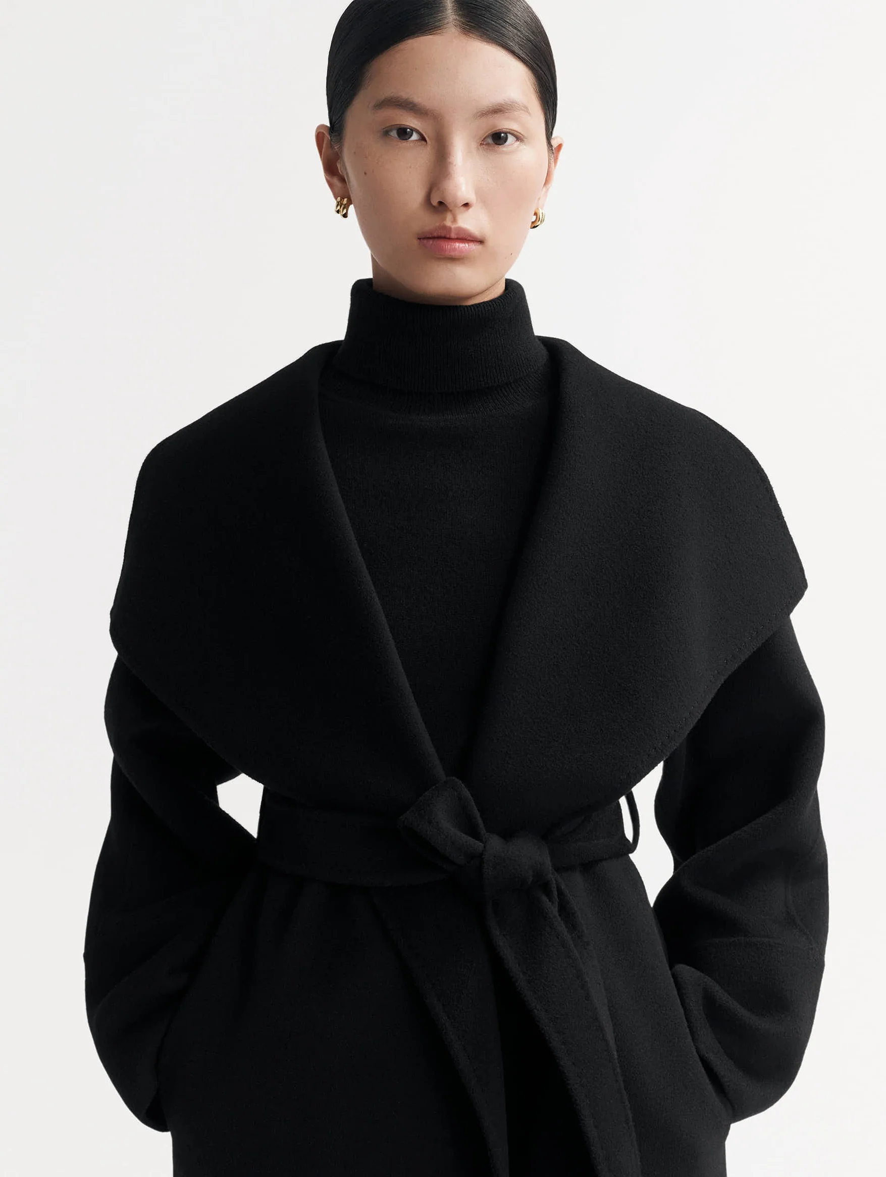 Long Coat in Black - Image 6