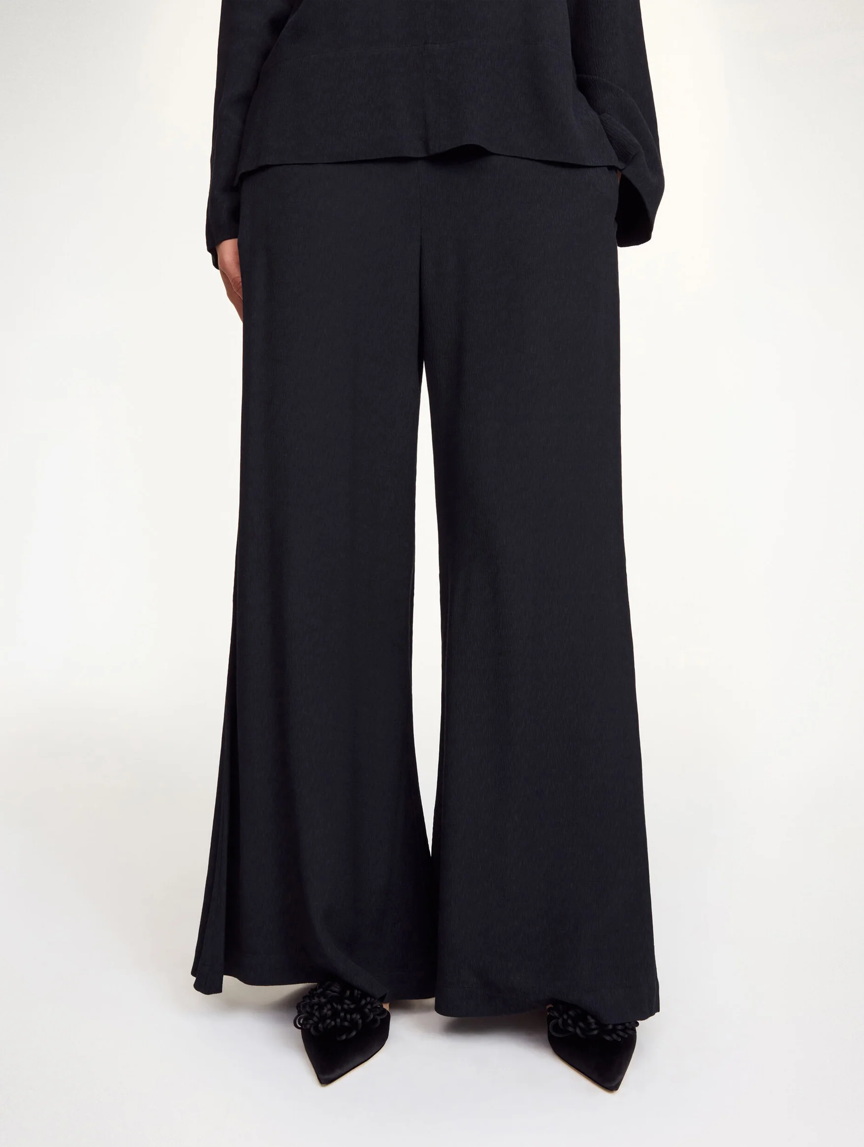 Lucee Trousers in Black - Image 4