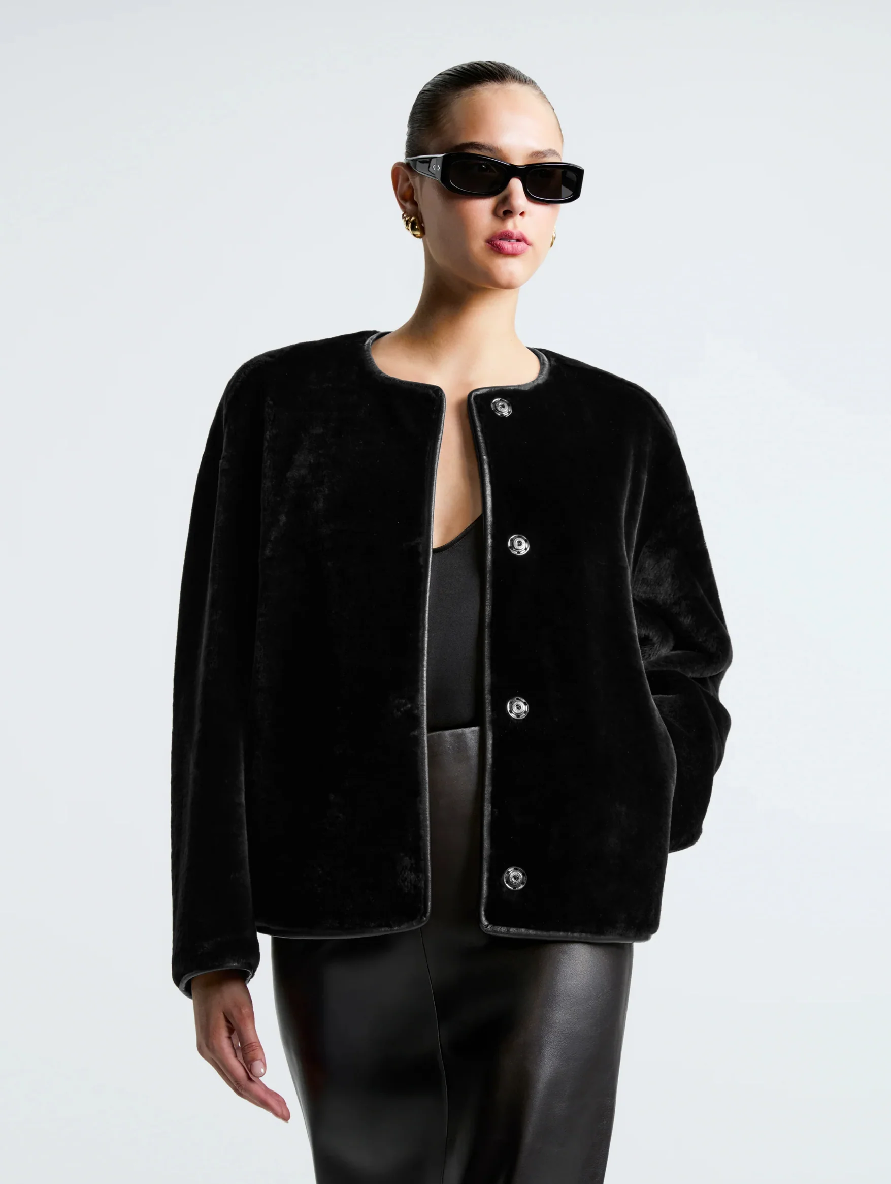 Lyra Versatile Shearling Jacket in Black - Image 3
