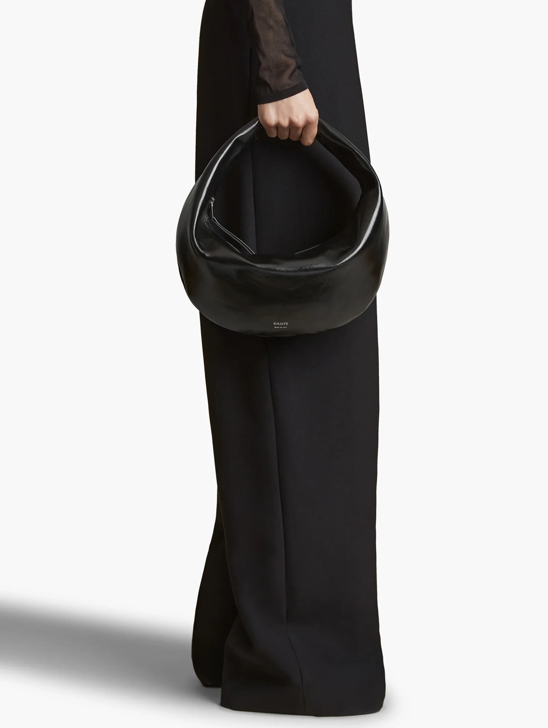 Medium Olivia Hobo Bag in Black - Image 5