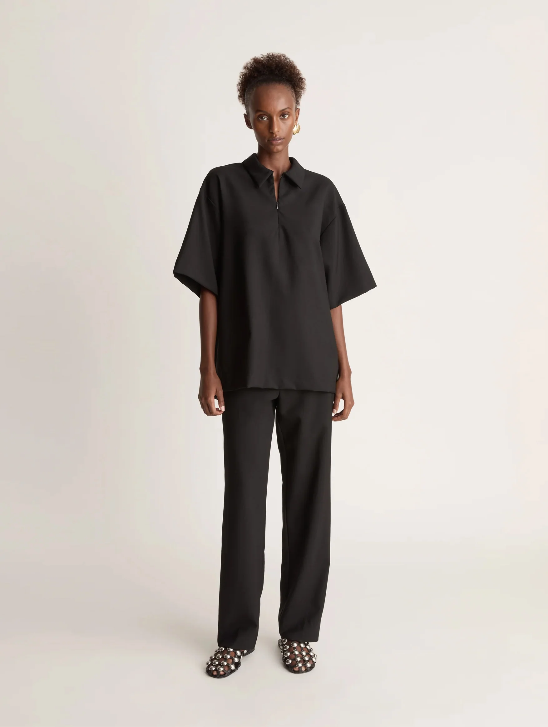 Mortimer Polo in Black - Image 2
