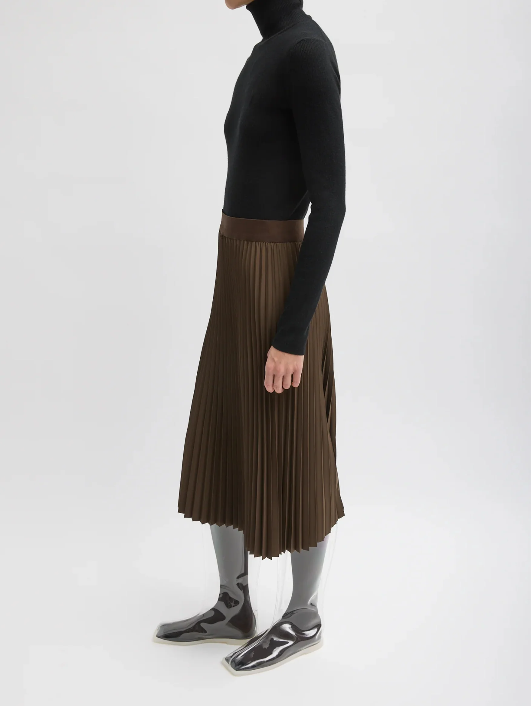 Nylon Pleating Sunray Pullon Skirt in Brown - Image 2