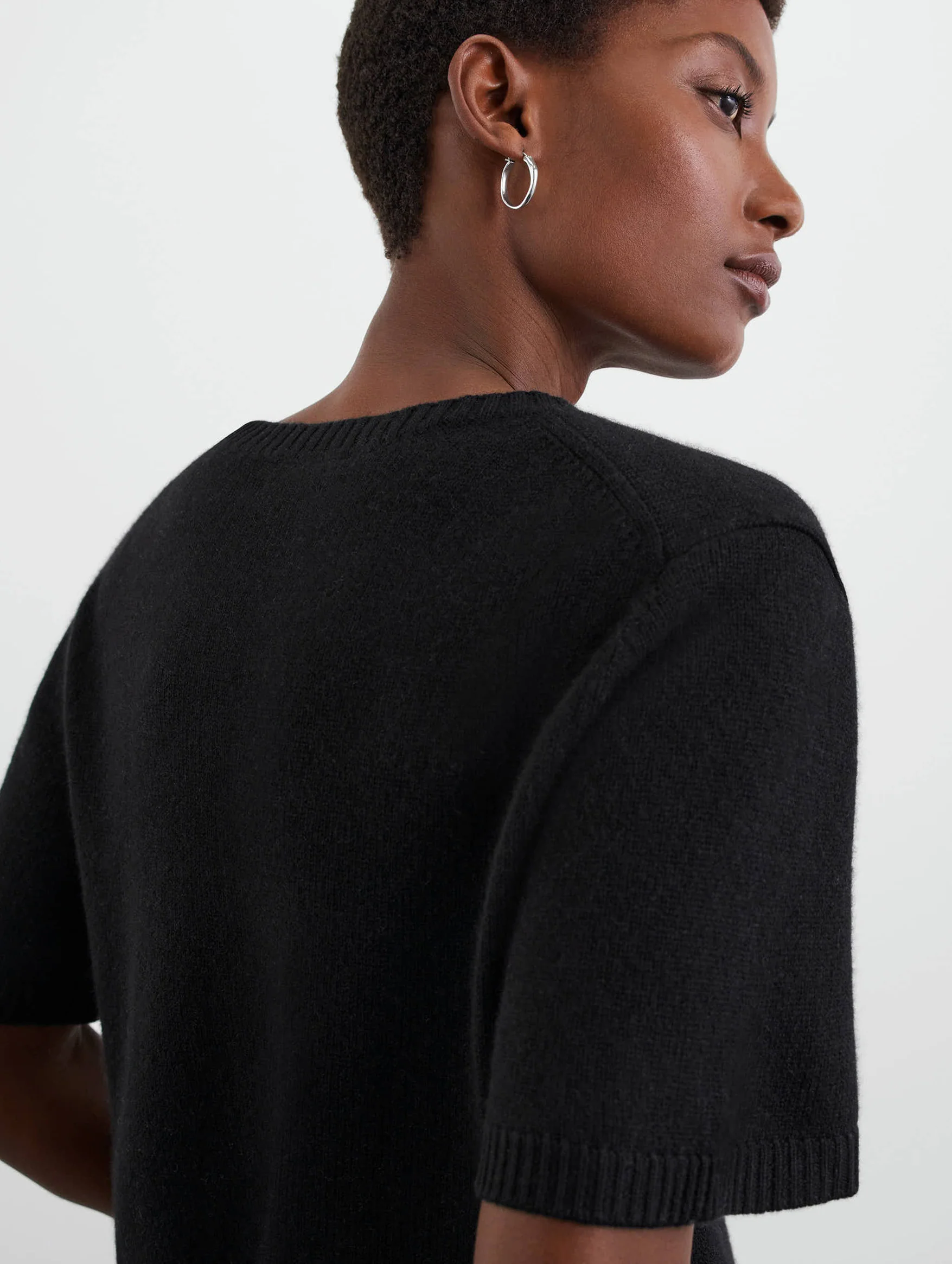 Oversized Cashmere T-Shirt in Black - Image 4