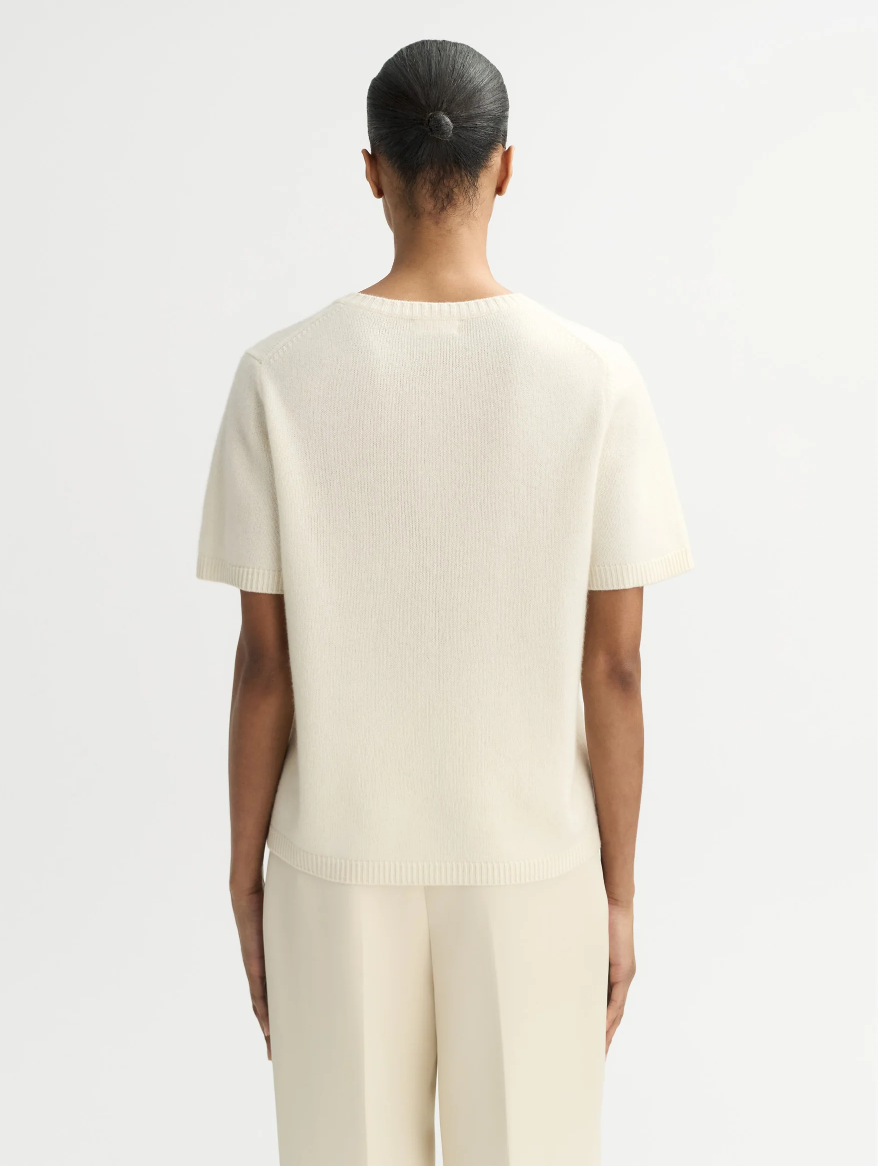 Oversized Cashmere T-Shirt in Feather White - Image 4