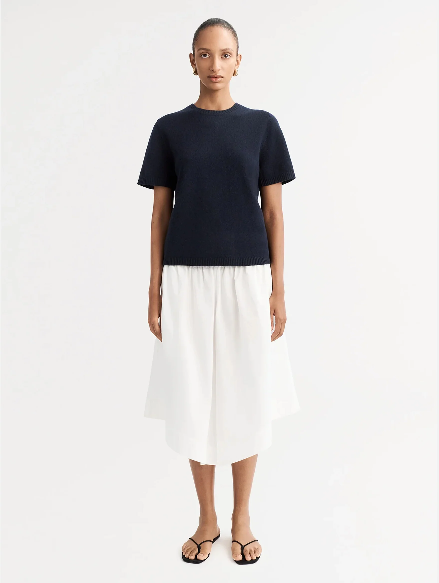 Oversized Cashmere T-Shirt in Navy - Image 3