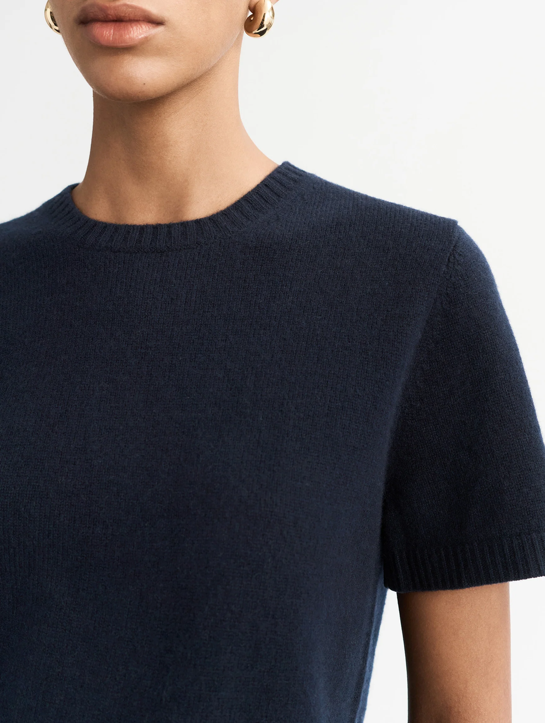 Oversized Cashmere T-Shirt in Navy - Image 5