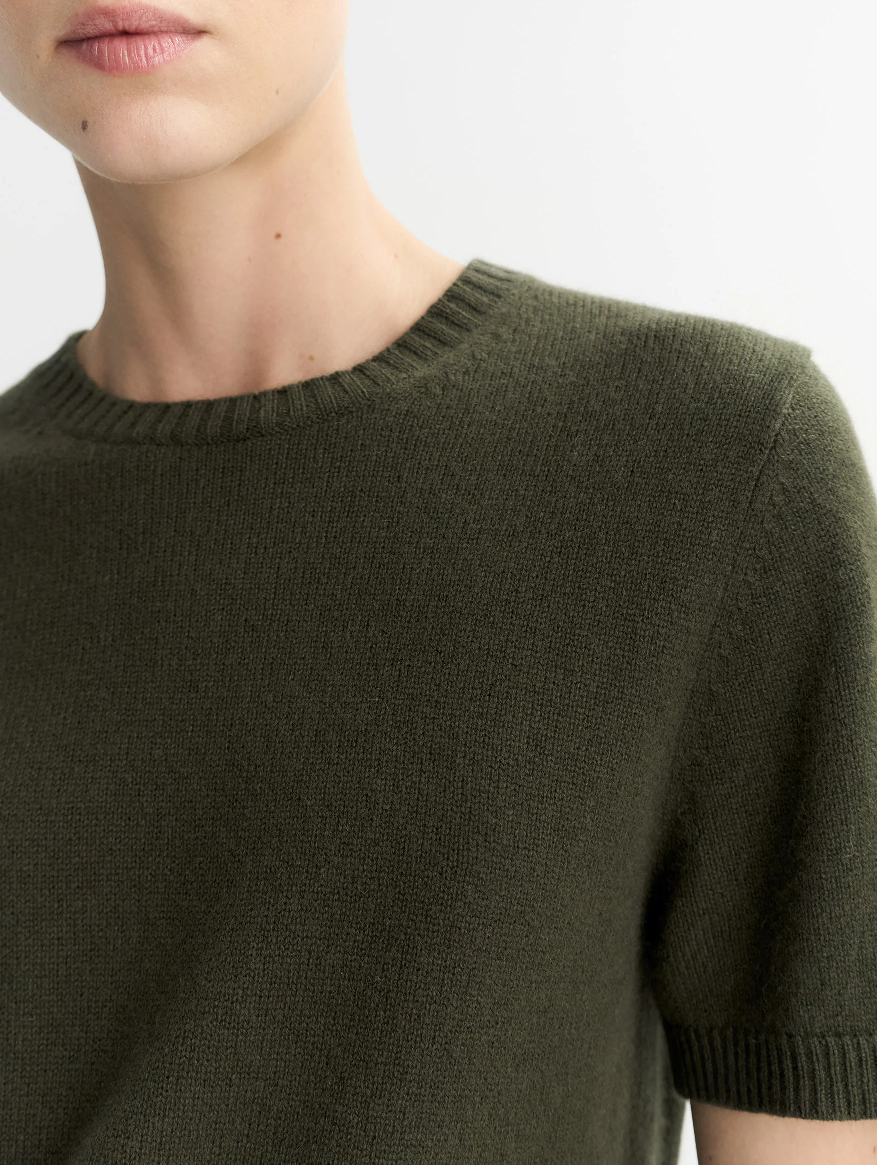 Oversized Cashmere T-Shirt in Olive - Image 5