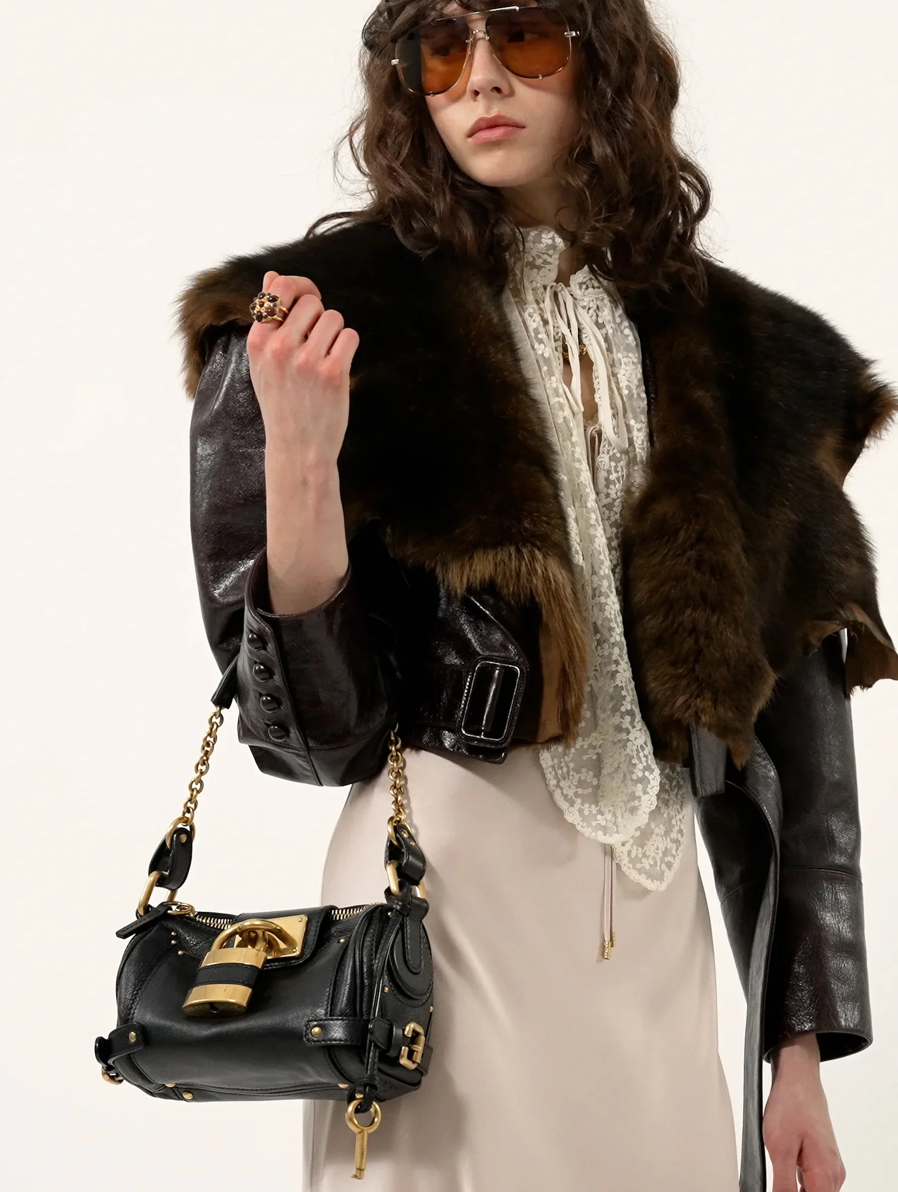 Paddington Small Chain Bag in Black - Image 4