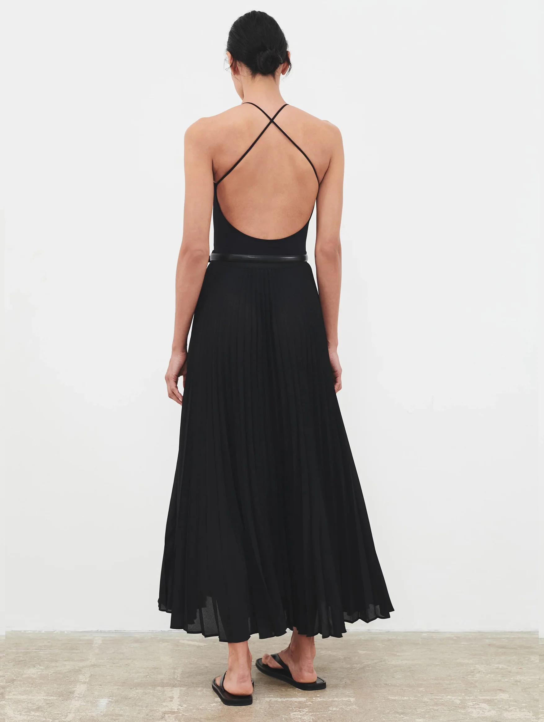 Pleated Skirt in Black - Image 4