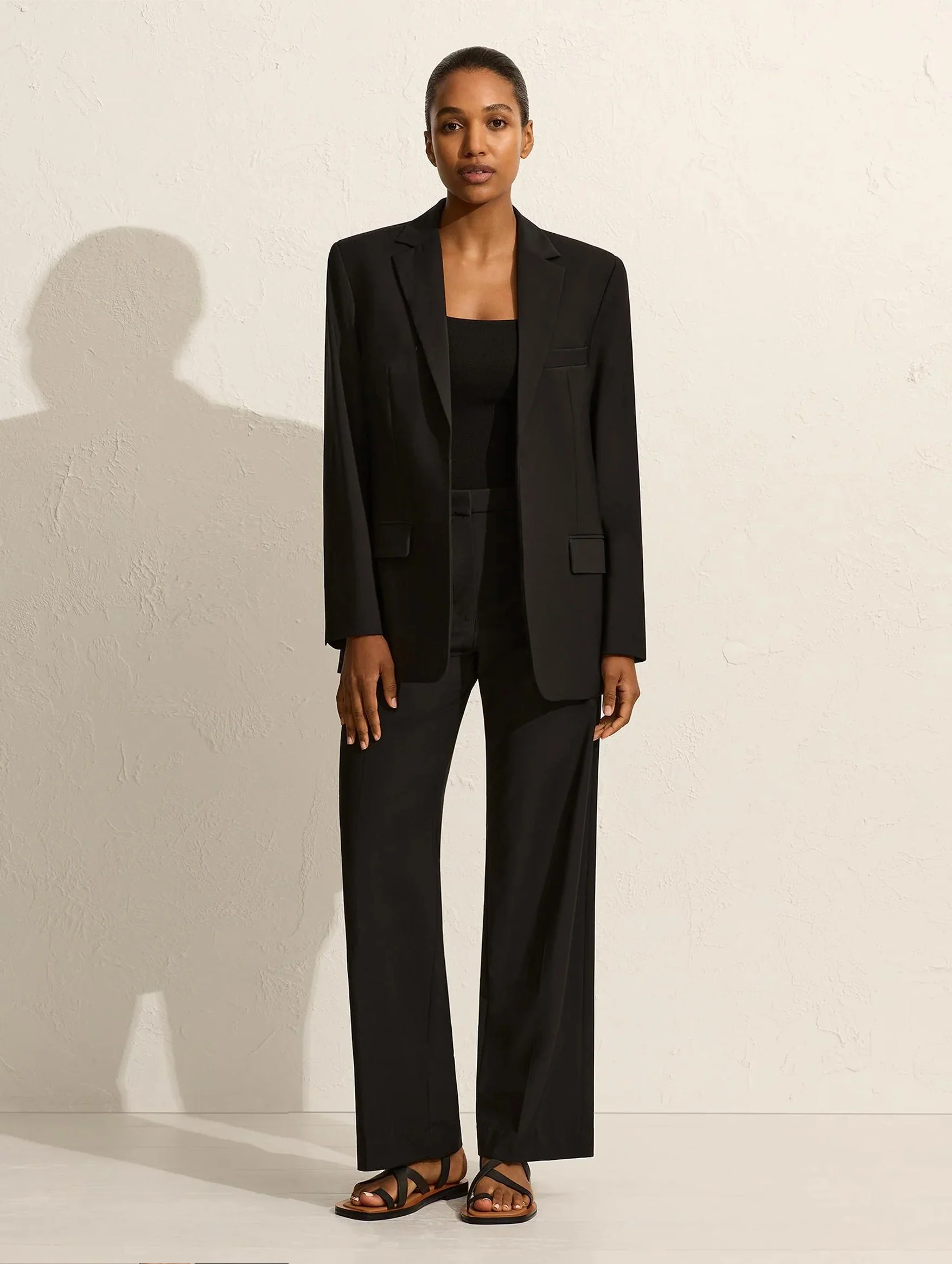 Relaxed Tailored Blazer in Black - Image 3