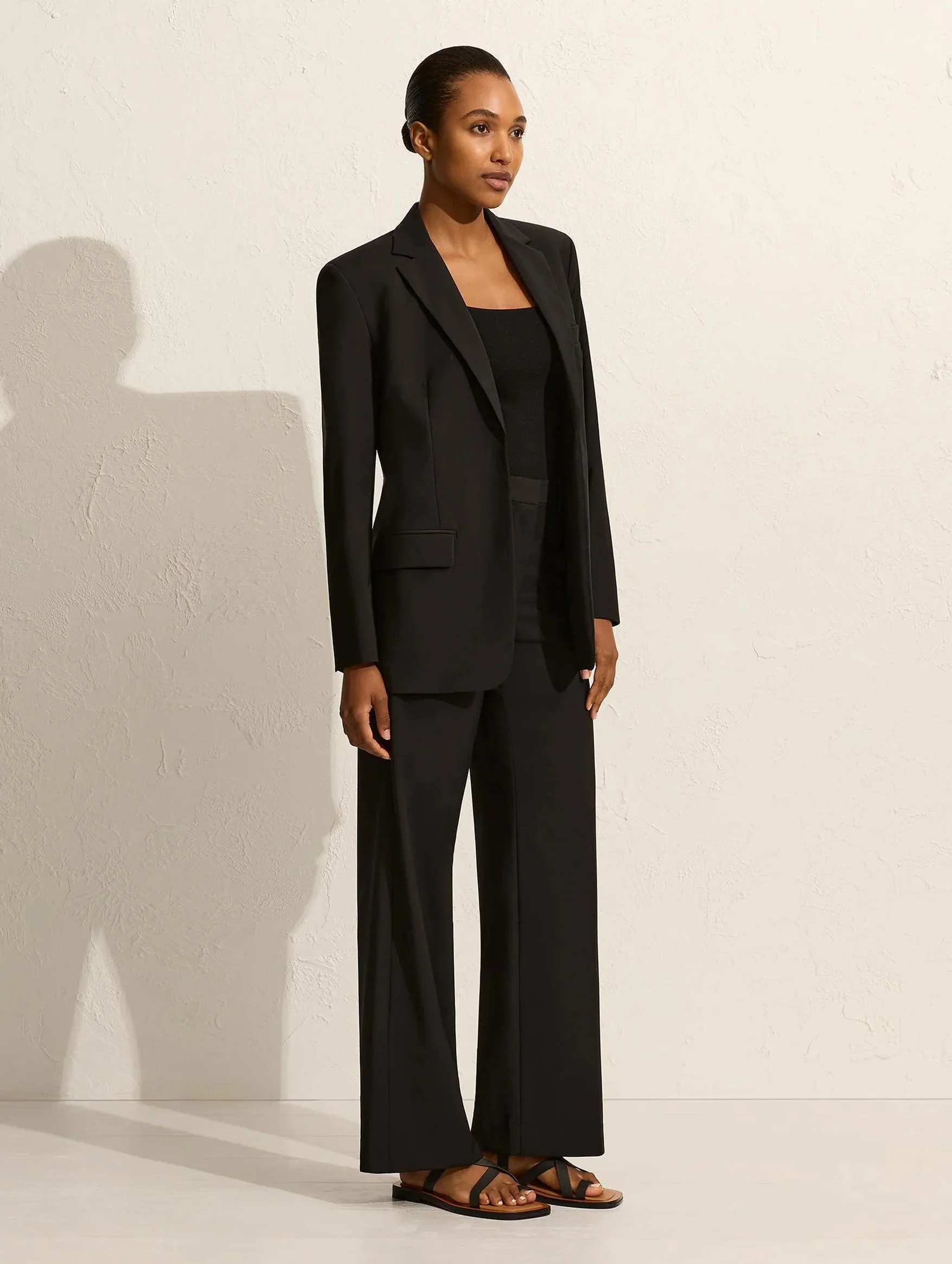 Relaxed Tailored Blazer in Black - Image 4