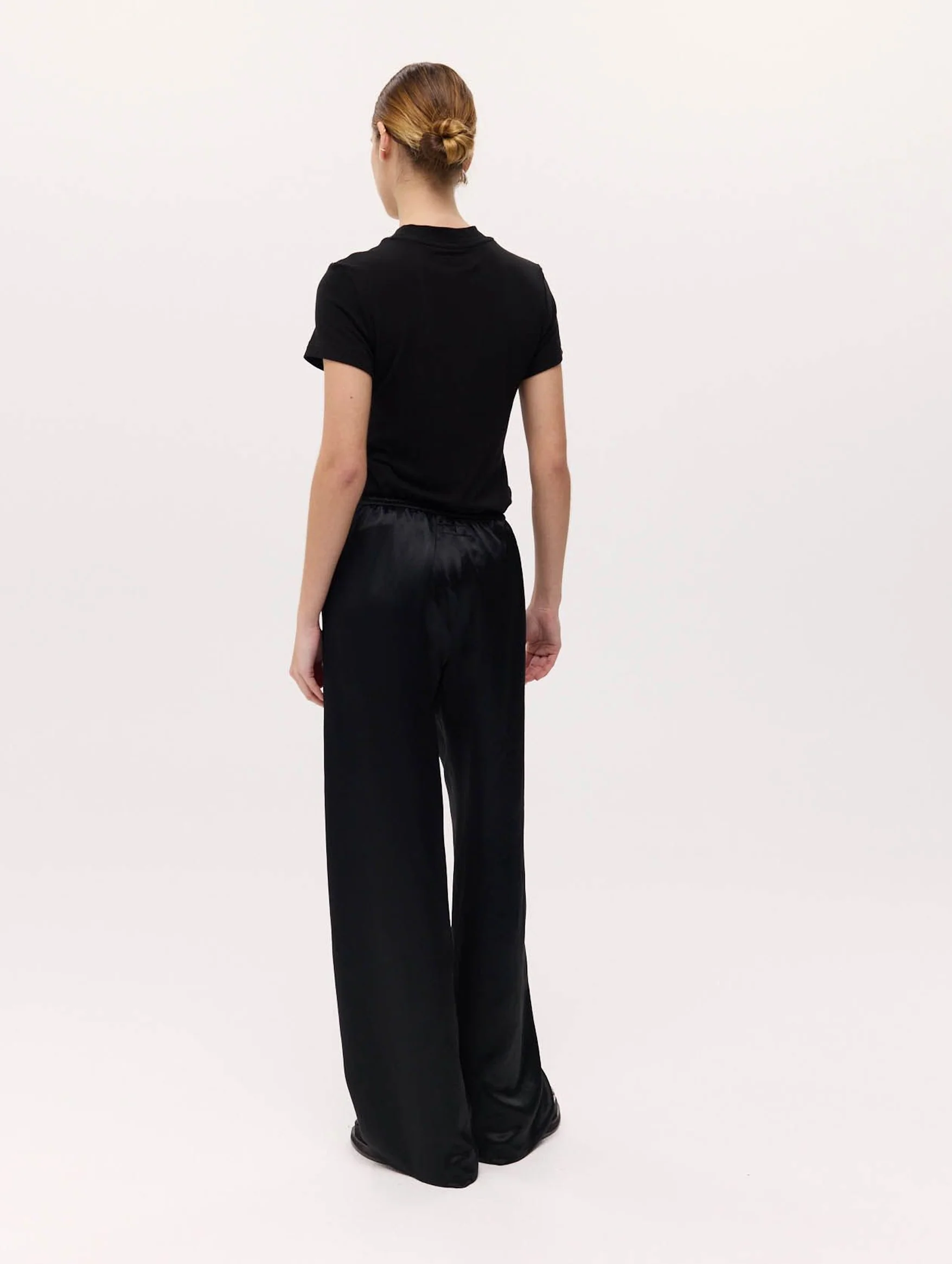 Romeo T-Shirt in Black - Image 4
