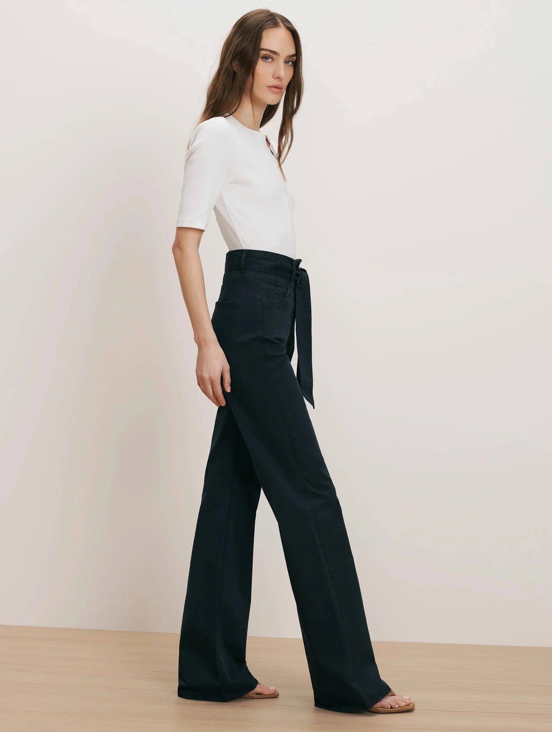 Rosanna Wide-Leg Pant in Navy - Image 4