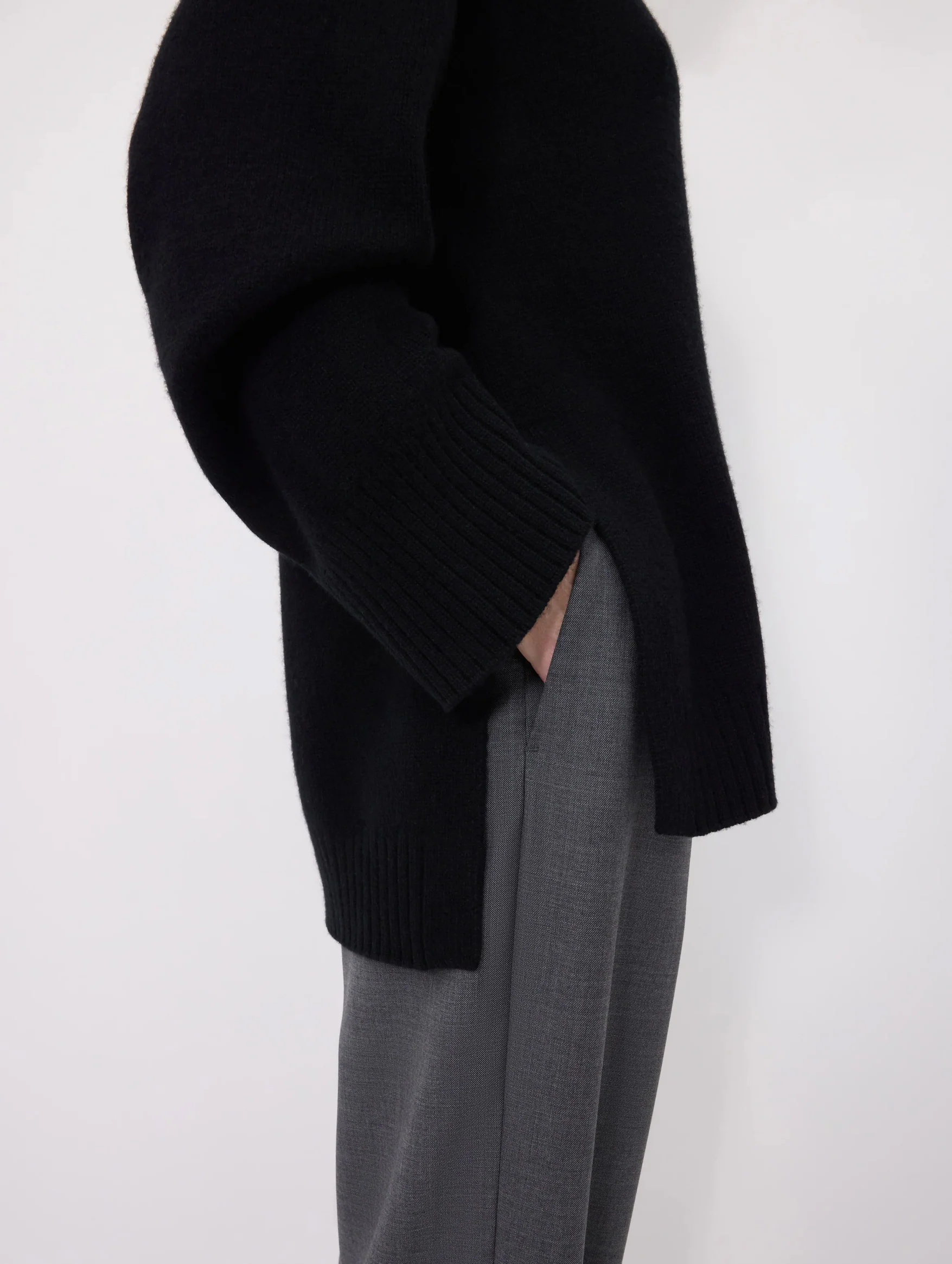 Safi Wool Long Sweater in Black - Image 4