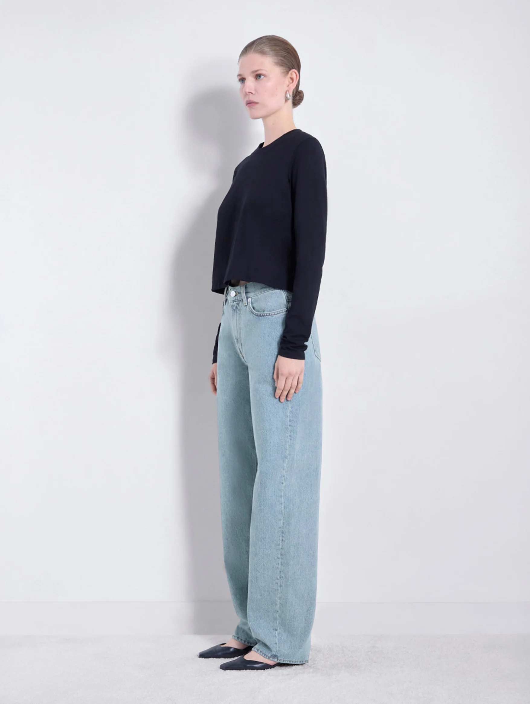 Samur Denim Jeans in Washed Light Blue - Image 3