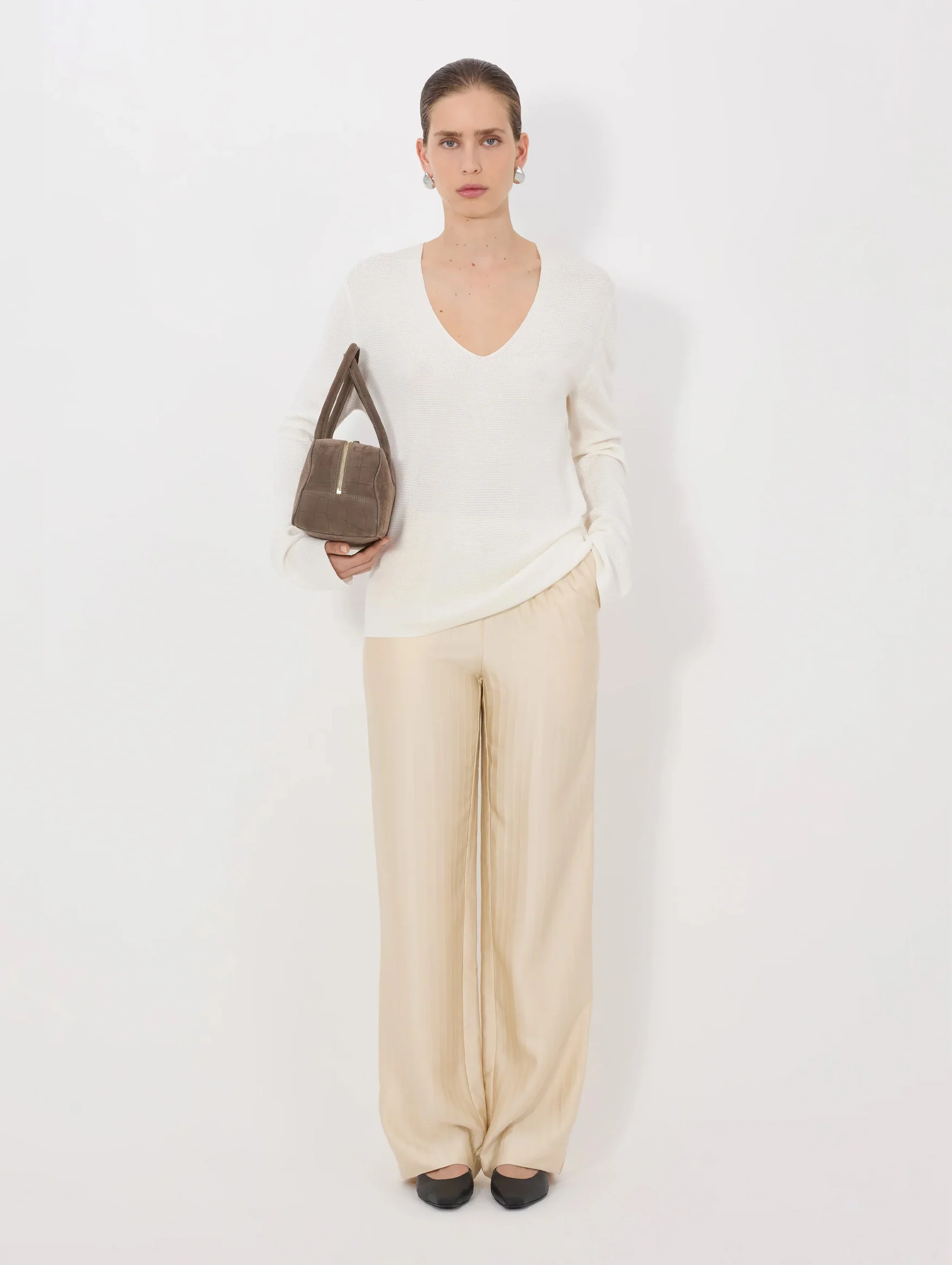 Saya V-neck Sweater in Ivory - Image 2