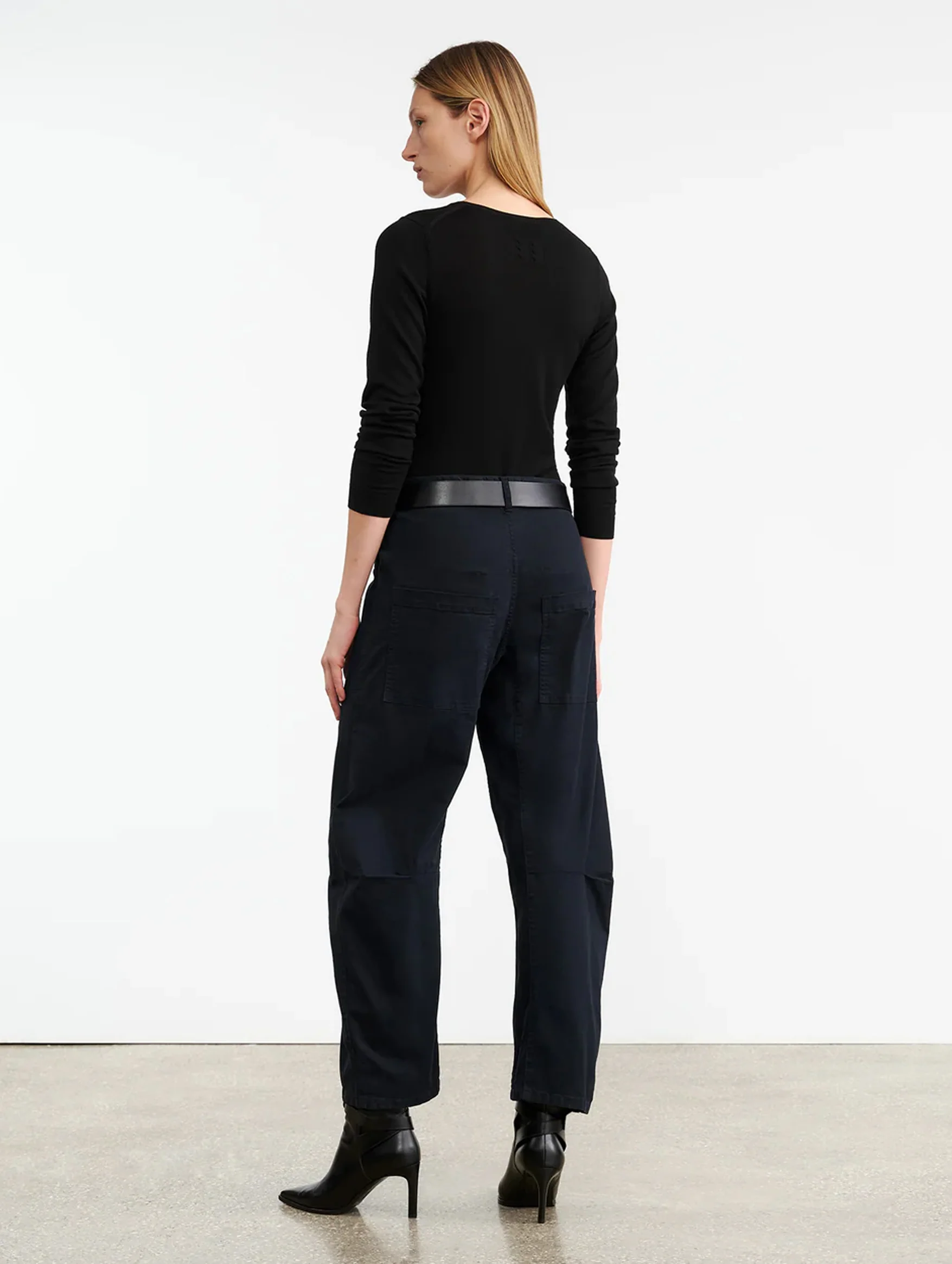 Shon Pant in Midnight - Image 4