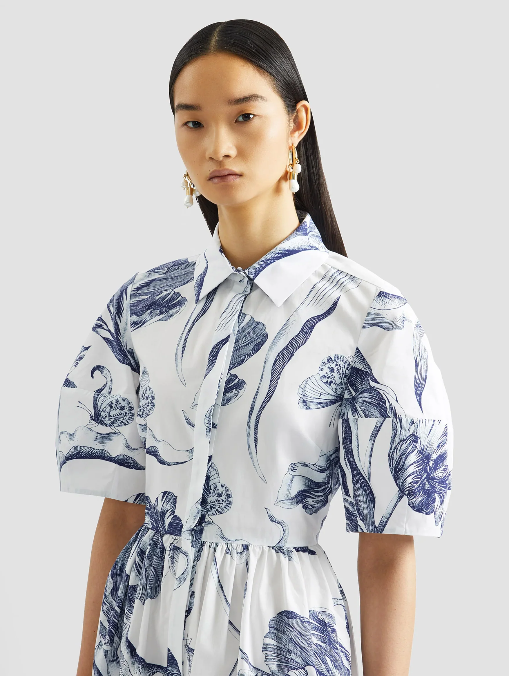 Short Sleeve Midi Shirt Dress in Botanical Engraving Ivory - Image 4