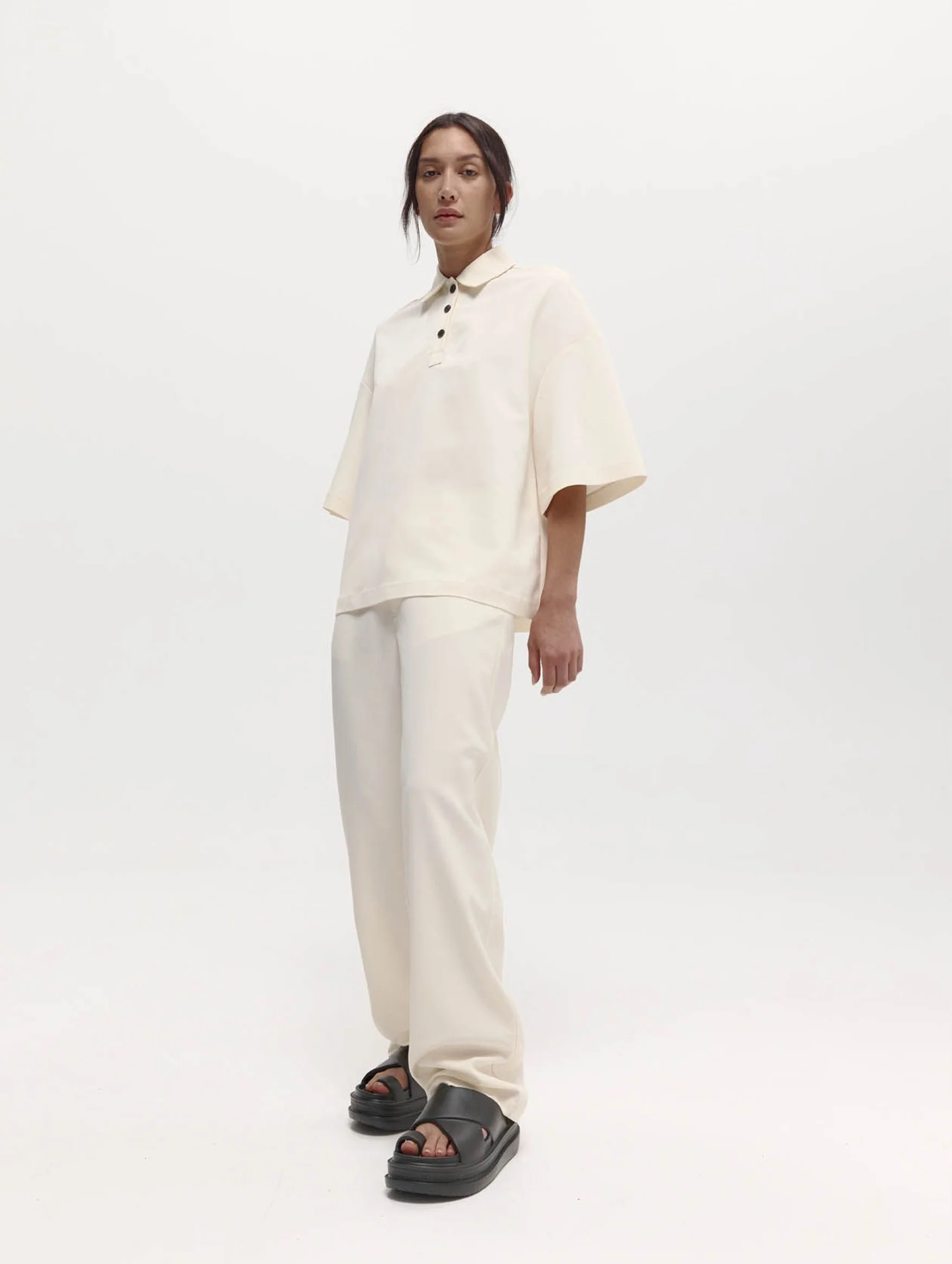 Short Sleeve Orwell Polo in Cream - Image 3