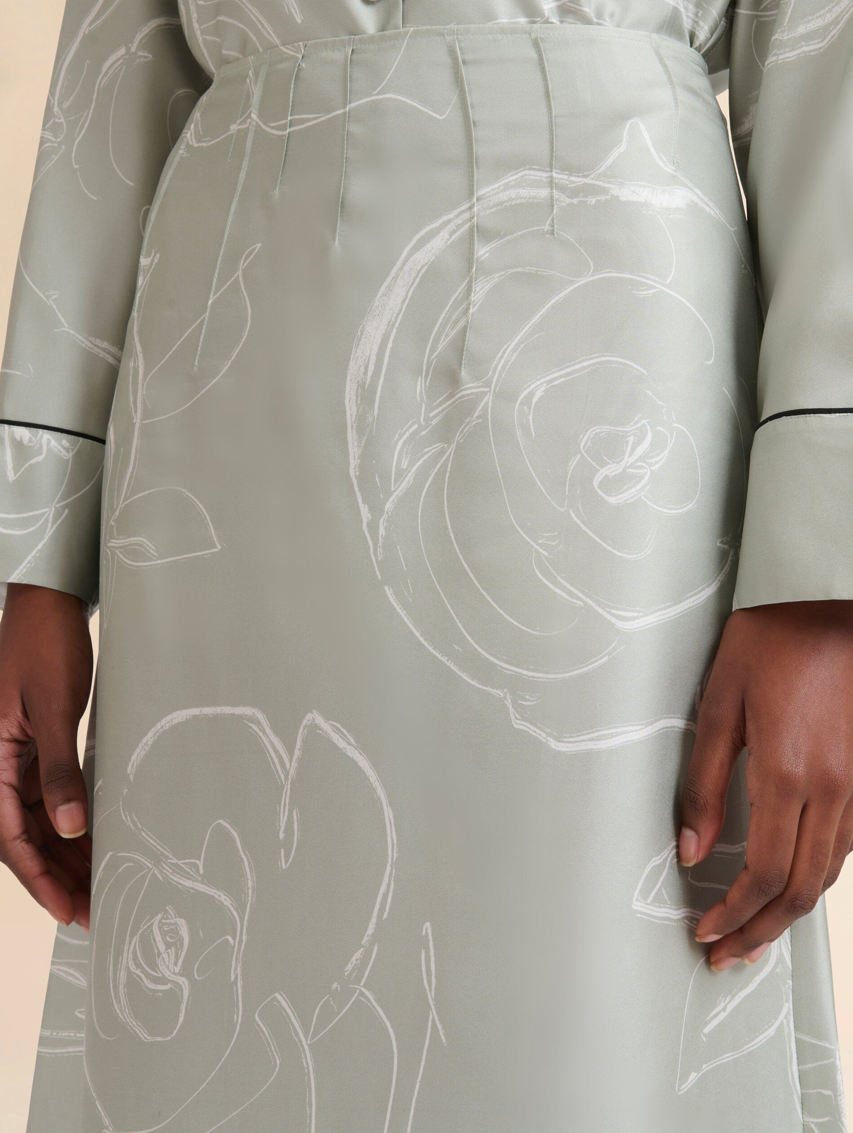 Silk Skirt With Aurora Print in Green - Image 4