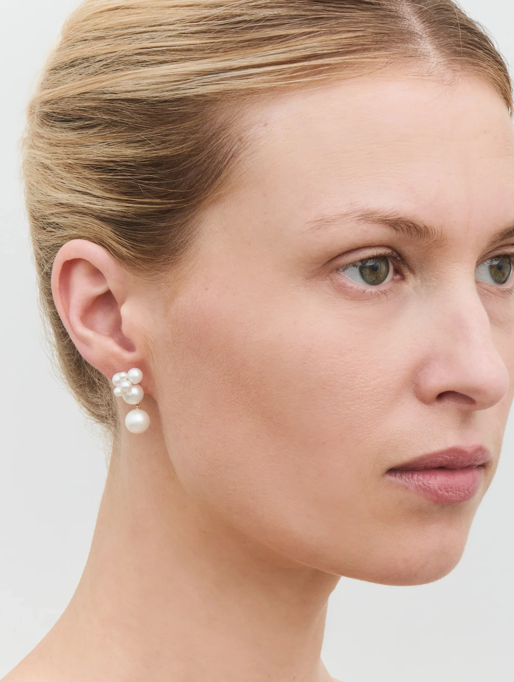 Single Bisou Perle Earring in Gold - Image 2