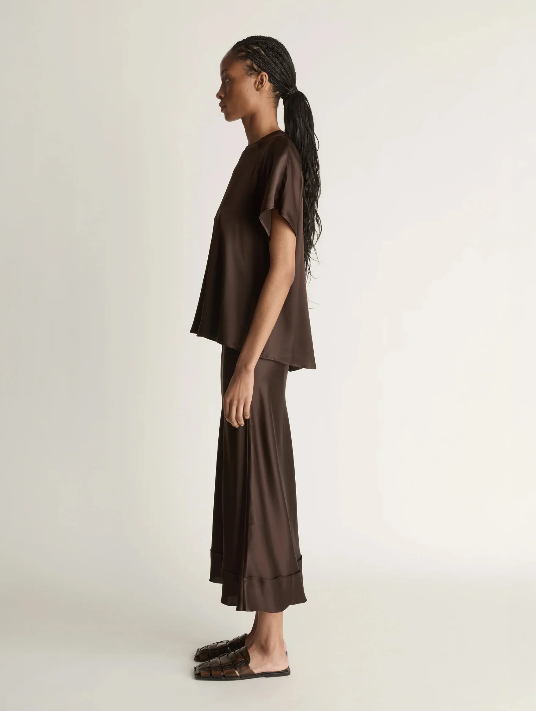 Stella Silk Satin Raglan Tee in Chocolate - Image 3