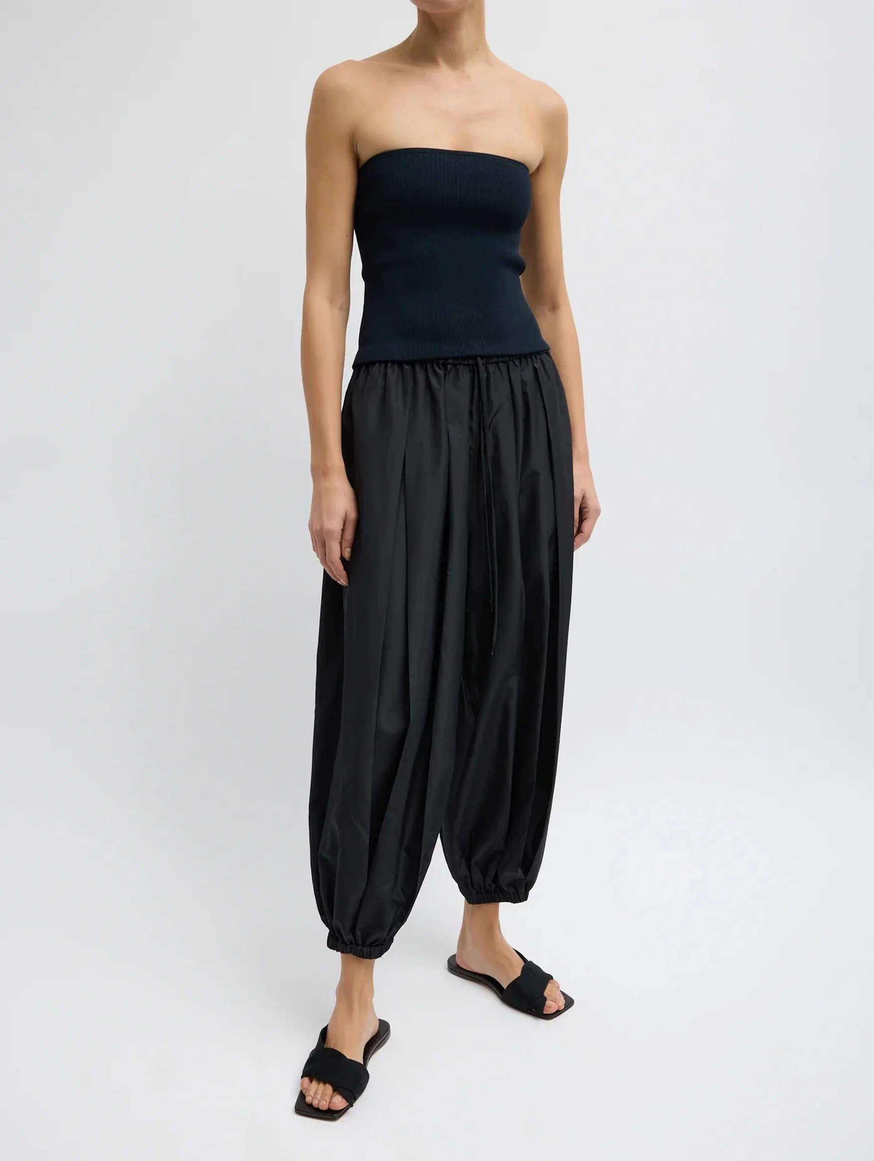 Summer Nylon Zeppelin Pant in Black