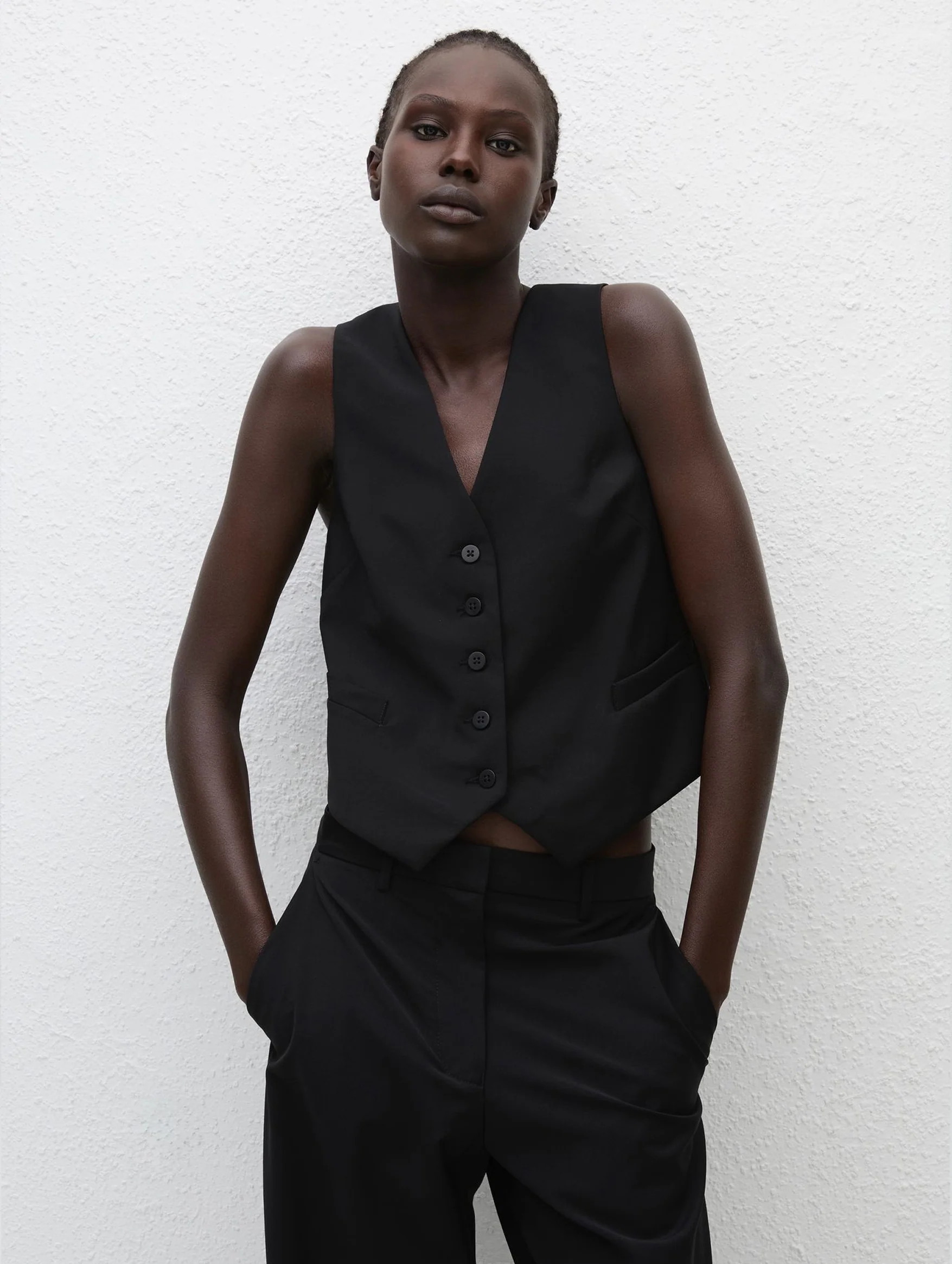 Tailored Waistcoat in Black - Image 3