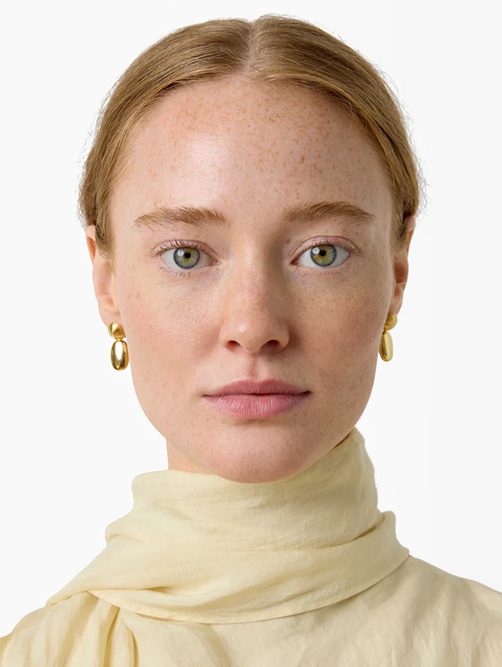 The Carla Earrings in Gold - Image 3